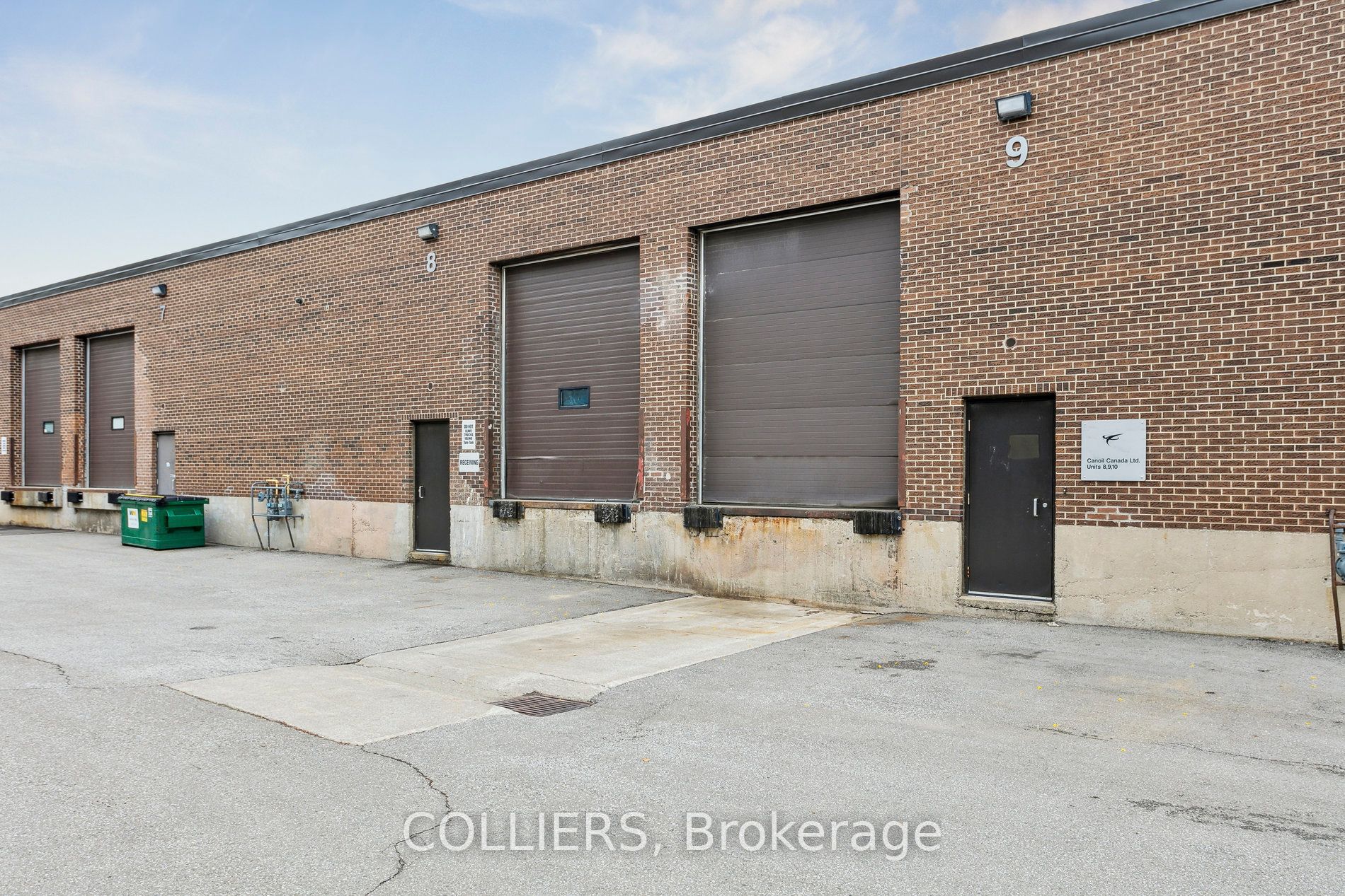 2525 Dunwin Drive 8-9 Property Photo 12