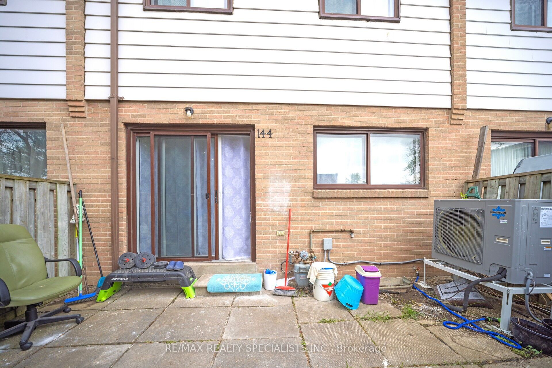 144 Fleetwood Crescent Property Photo 42