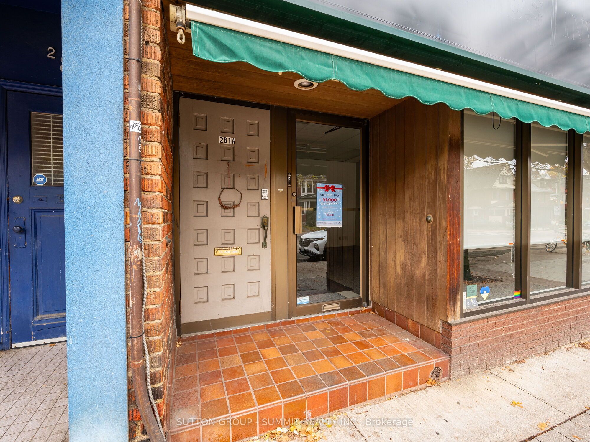 281 Roncesvalles Avenue Property Photo 2