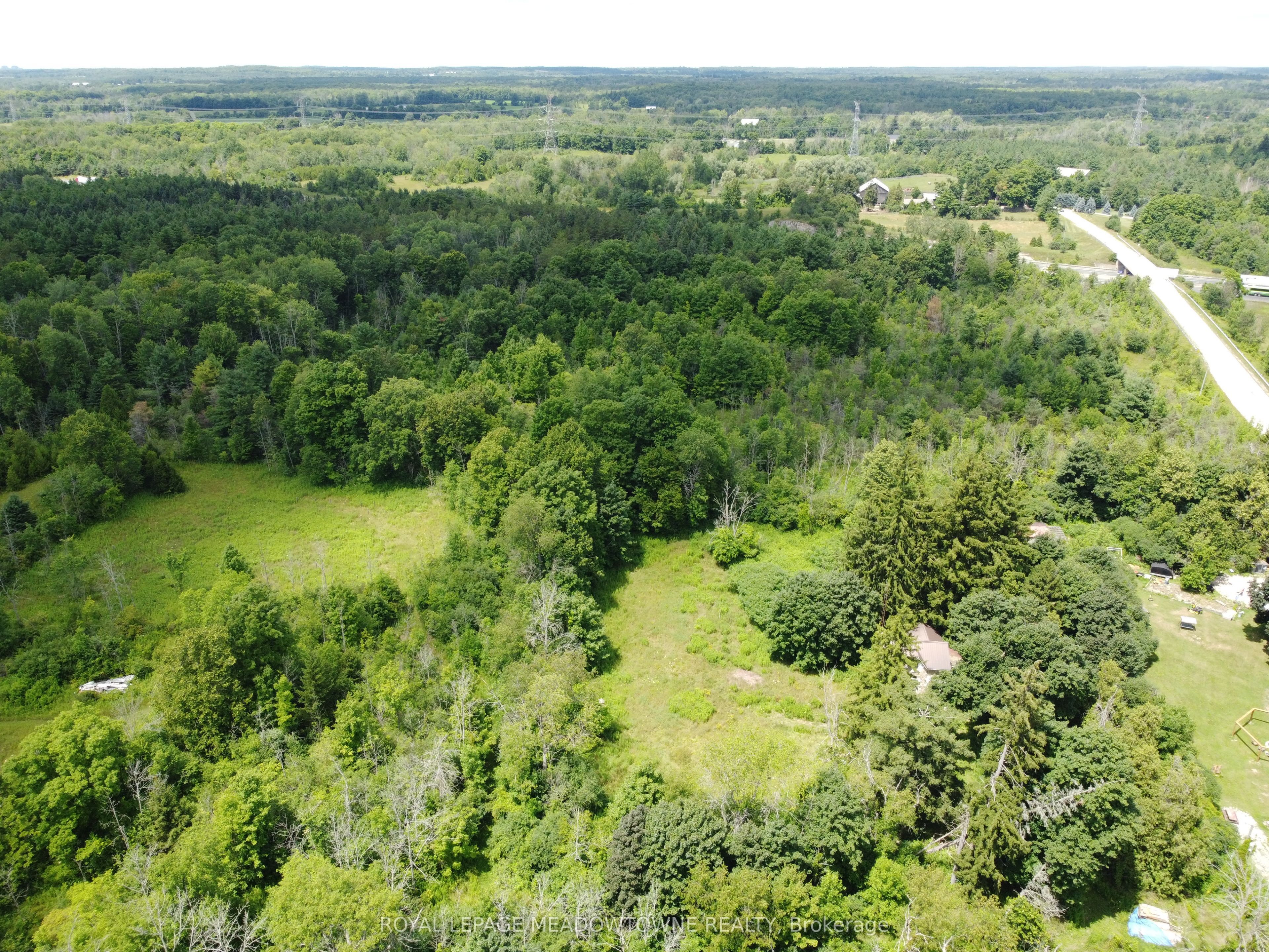 9414 First Line Property Photo 1