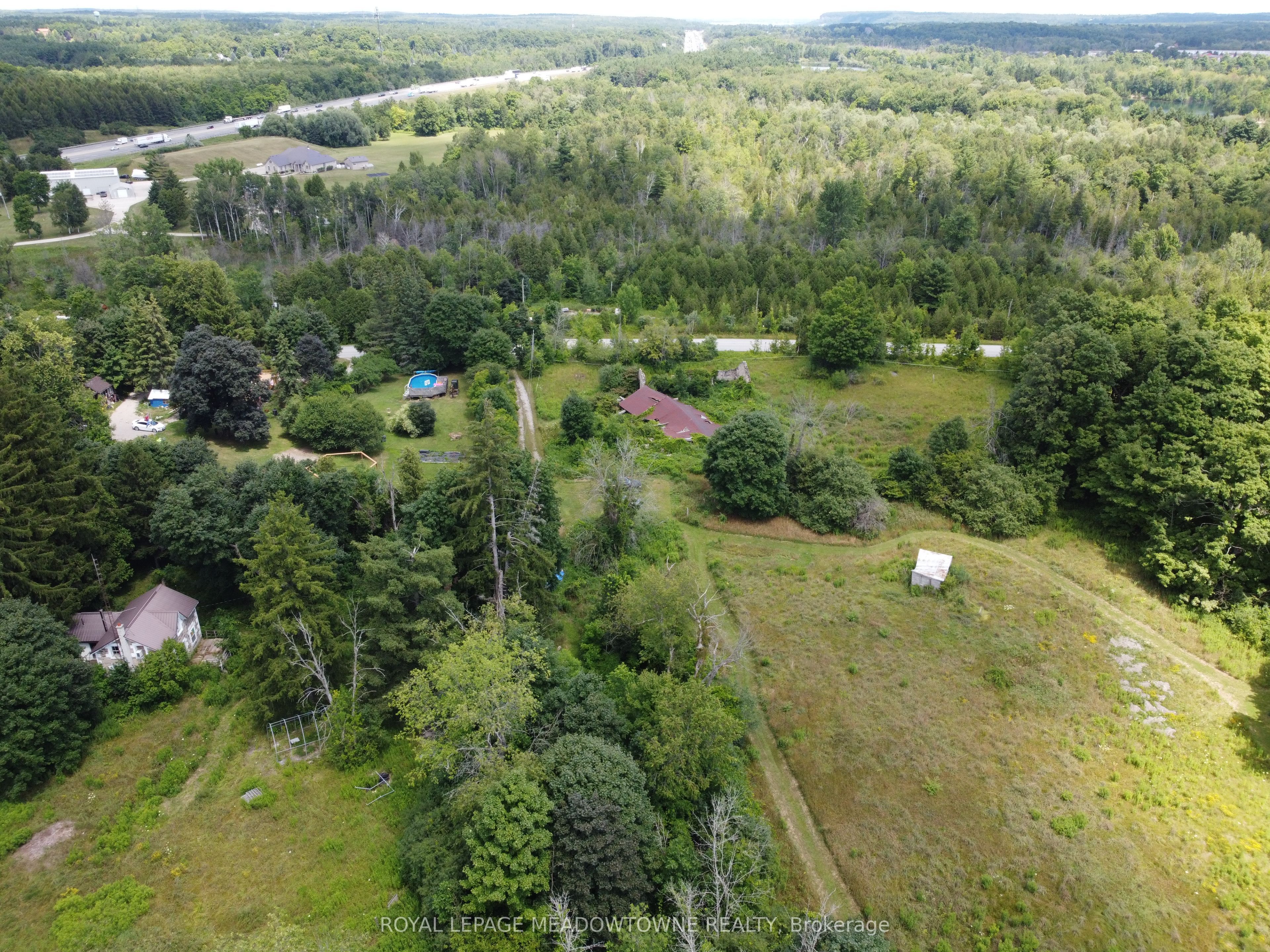 9414 First Line Property Photo 35