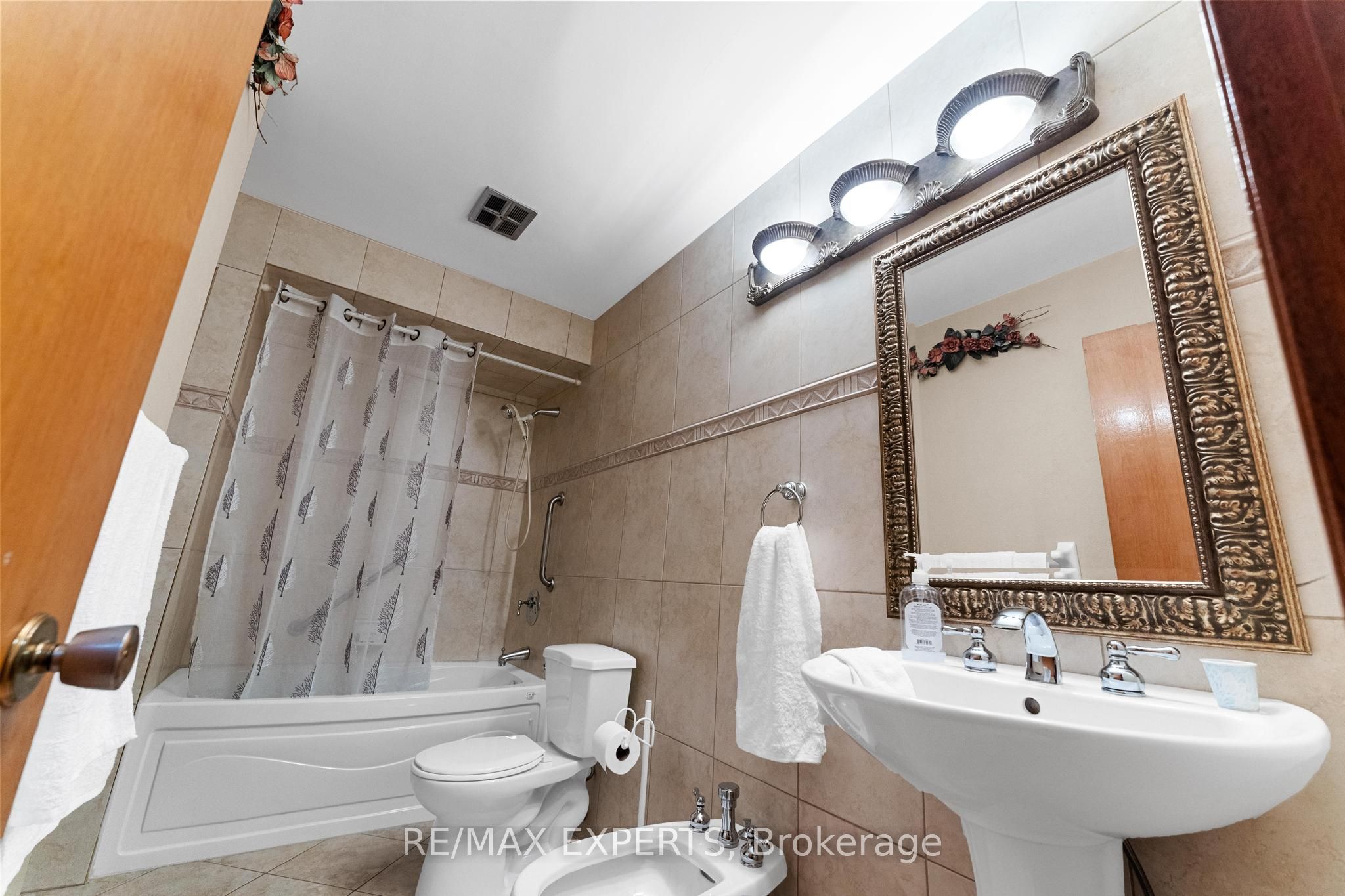 72 Songwood Drive Property Photo 16
