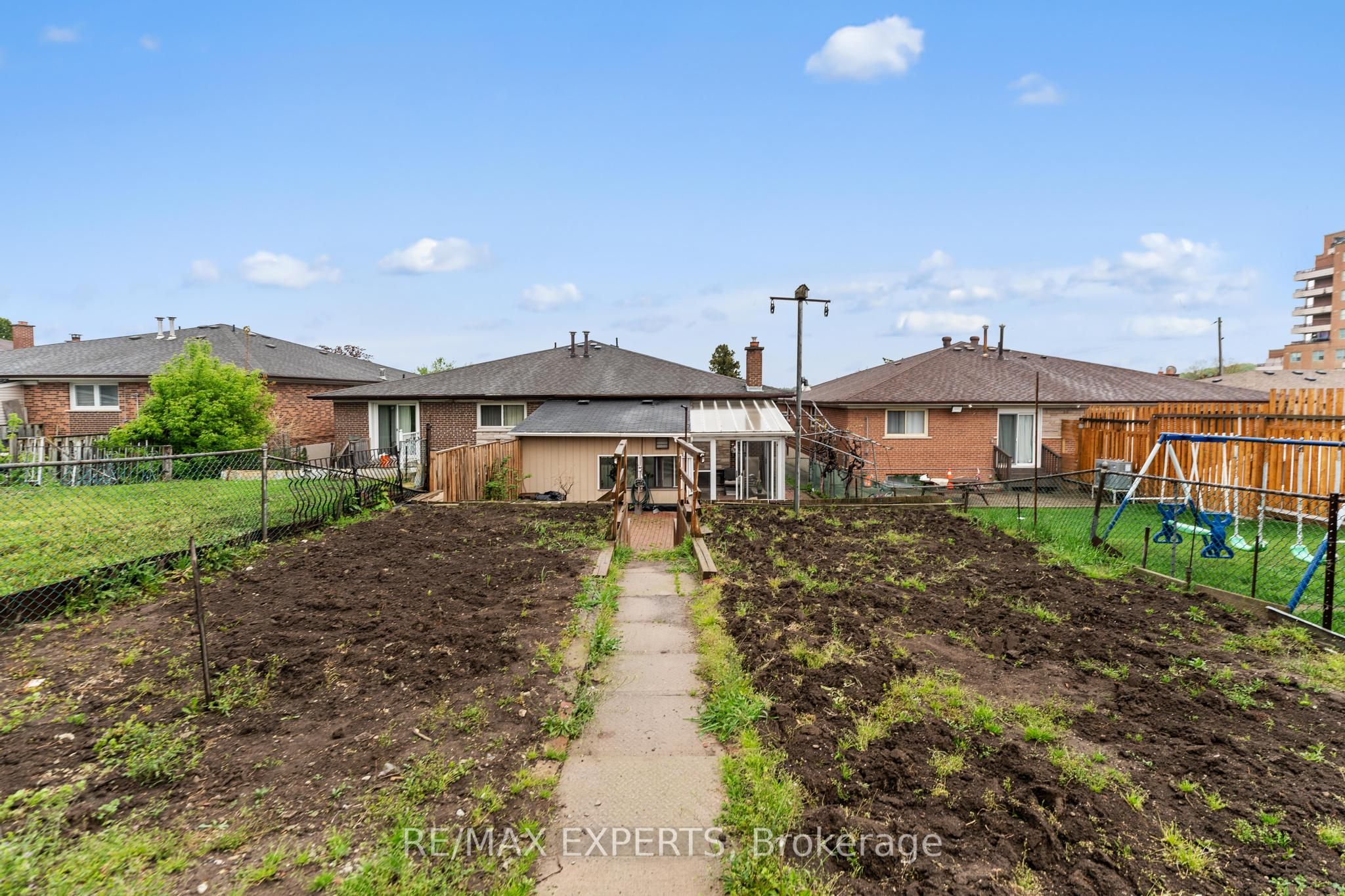 72 Songwood Drive Property Photo 35