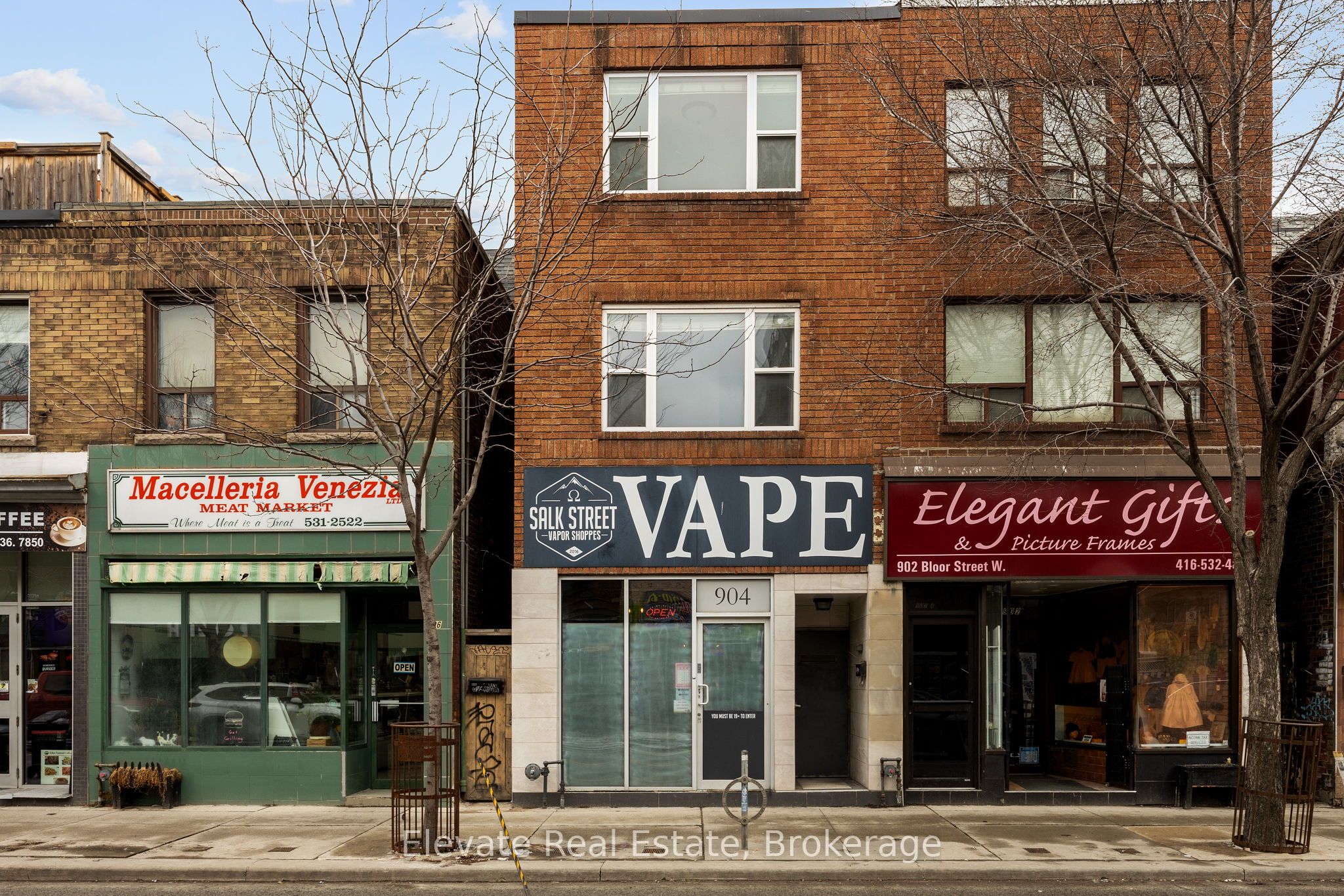 904 Bloor Street Property Photo 1