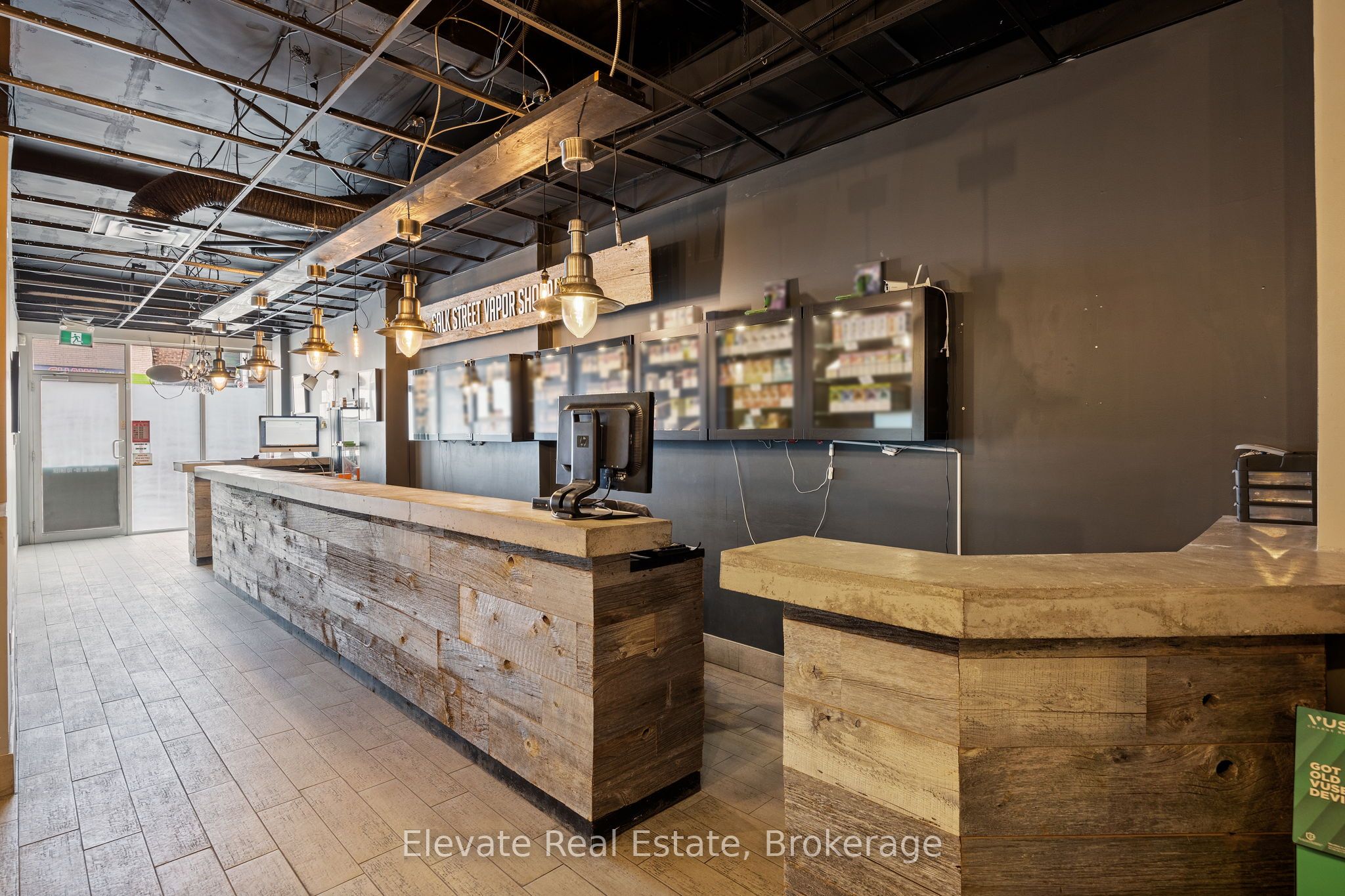 904 Bloor Street W Property Photo 6