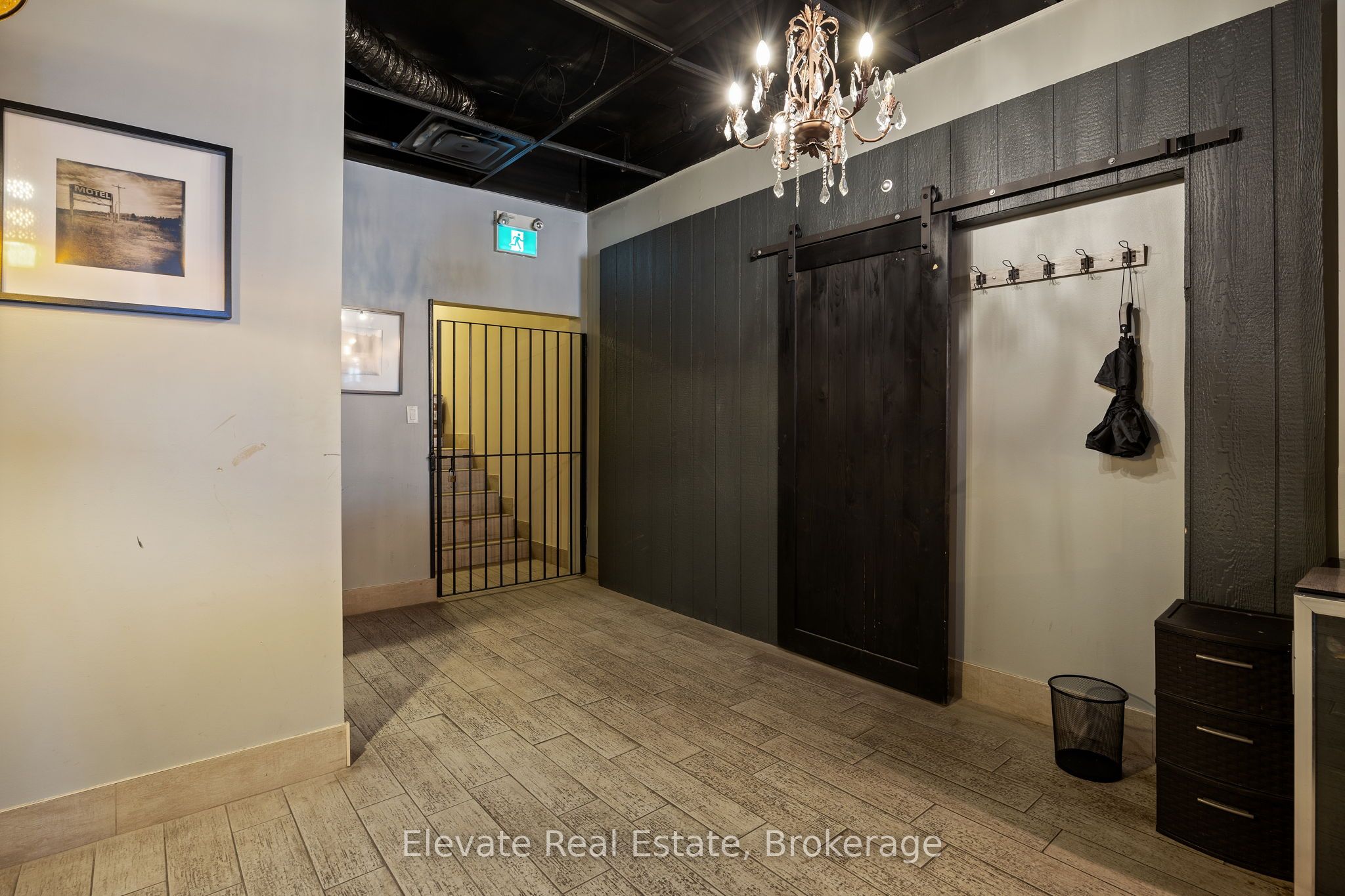 904 Bloor Street W Property Photo 14