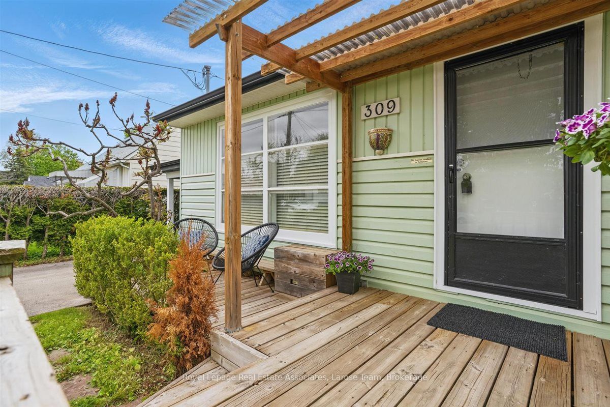 309 Felan Avenue Property Photo 5