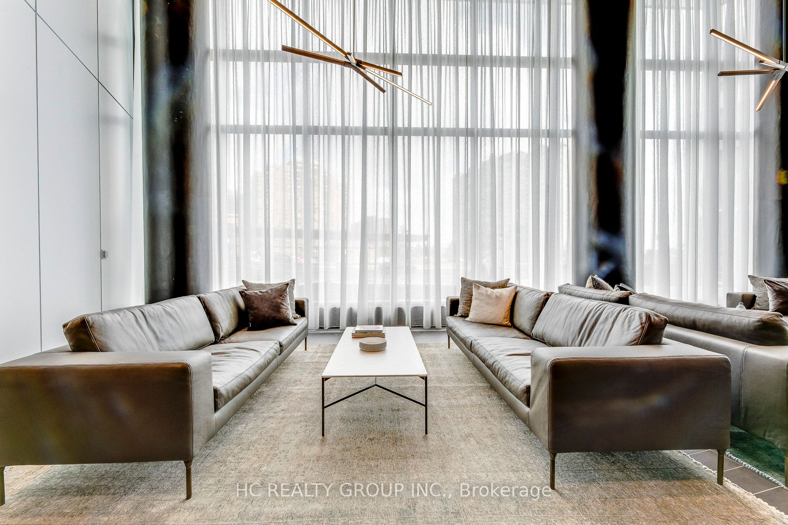 #2805 - 3900 Confederation Parkway Property Photo 4