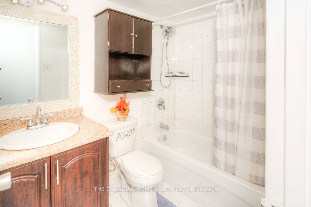 15 Kensington Road 204 Property Photo 15