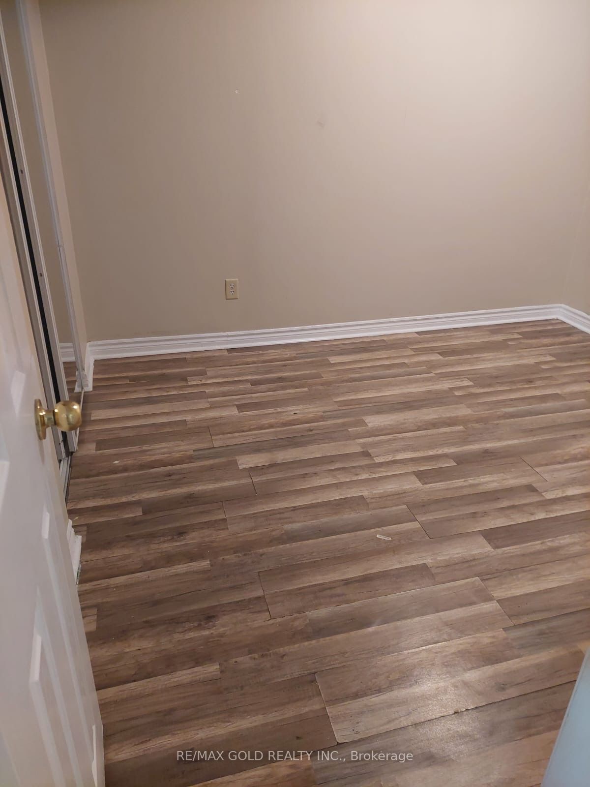 #2 - 59 Meadowlark Drive Property Photo 4