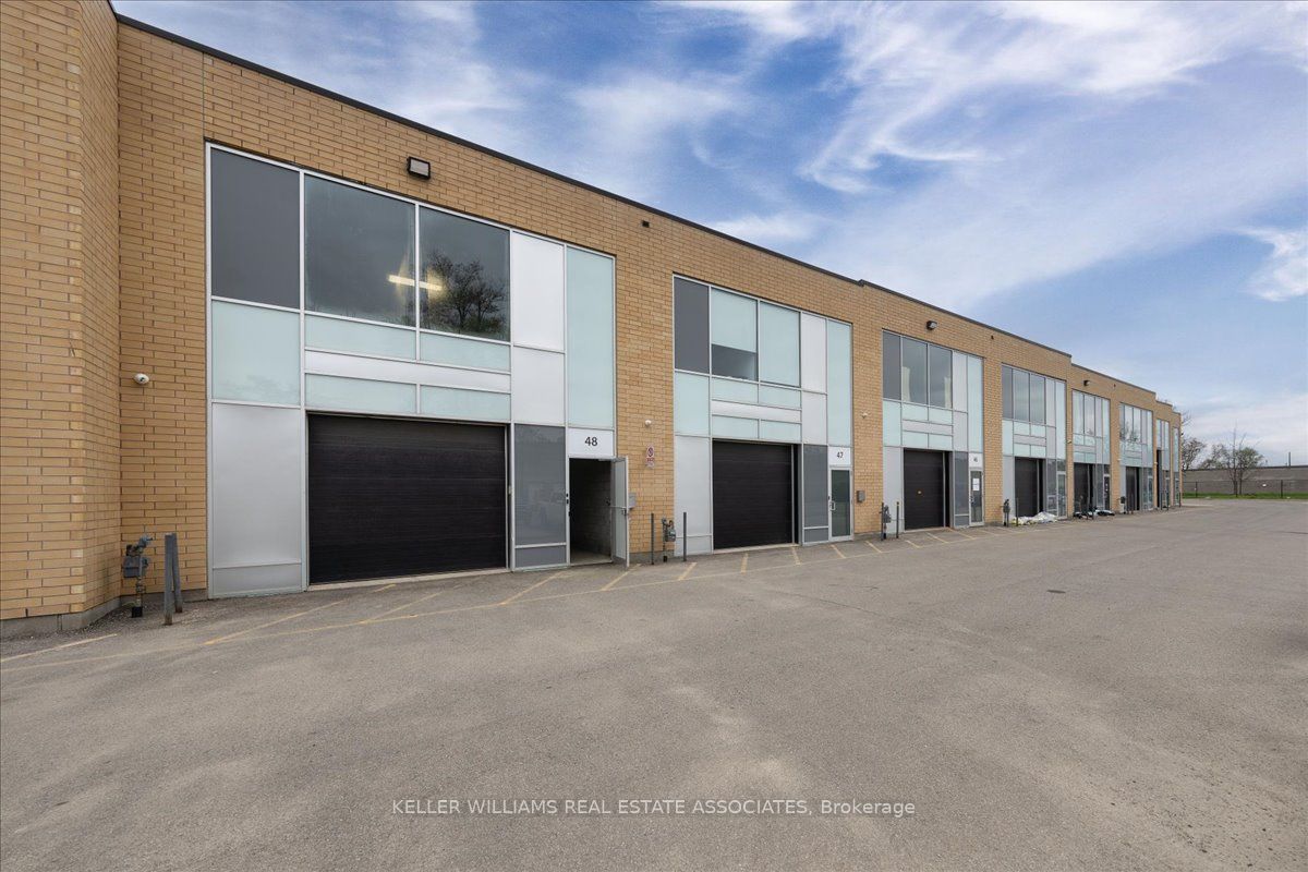 1215 Queensway N/a E 48 Property Photo 22