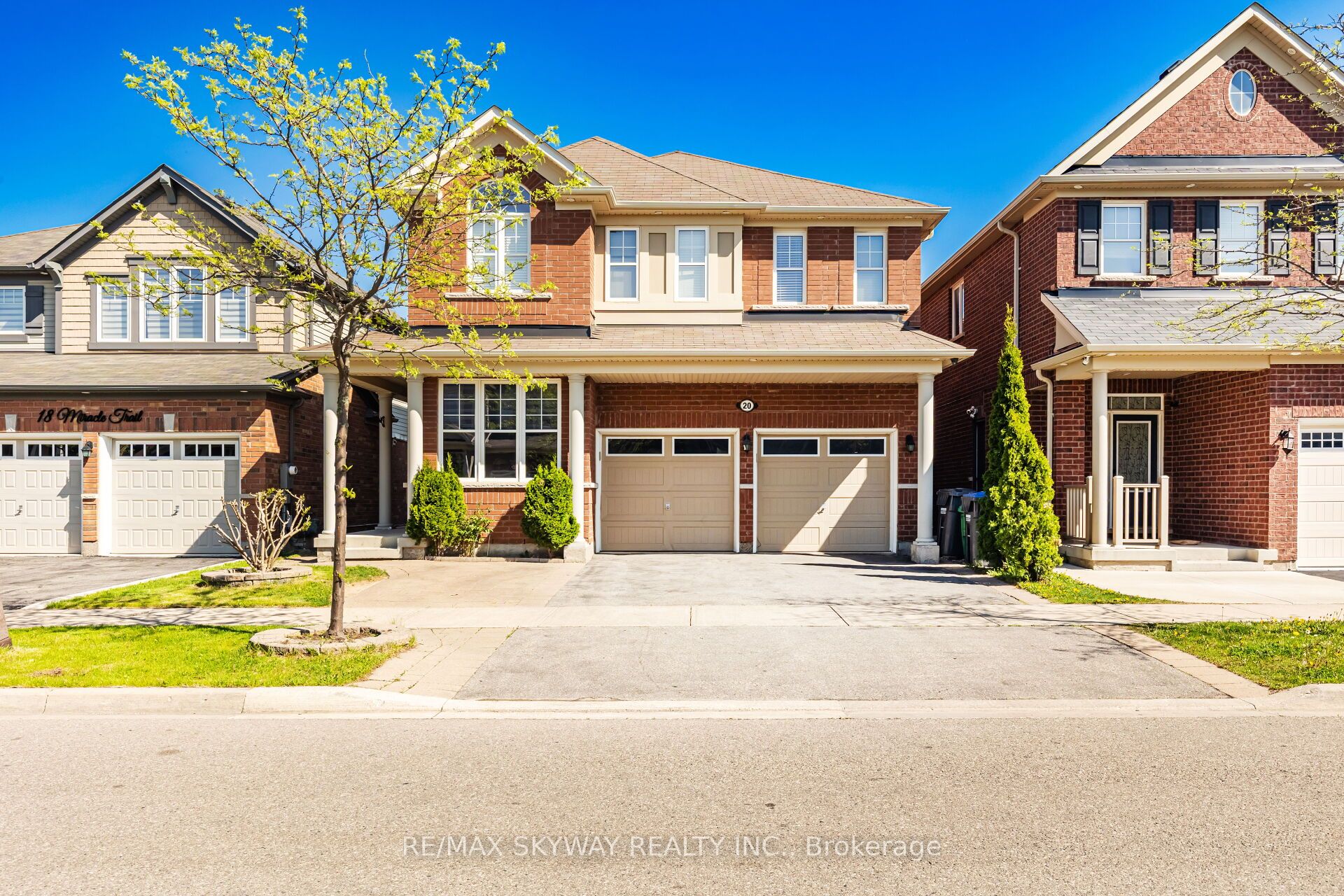 20 Miracle Trl Property Photo 1