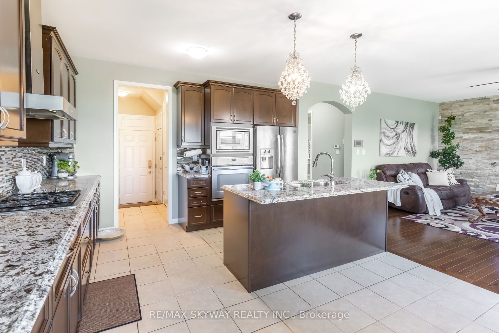 20 Miracle Trl Property Photo 18