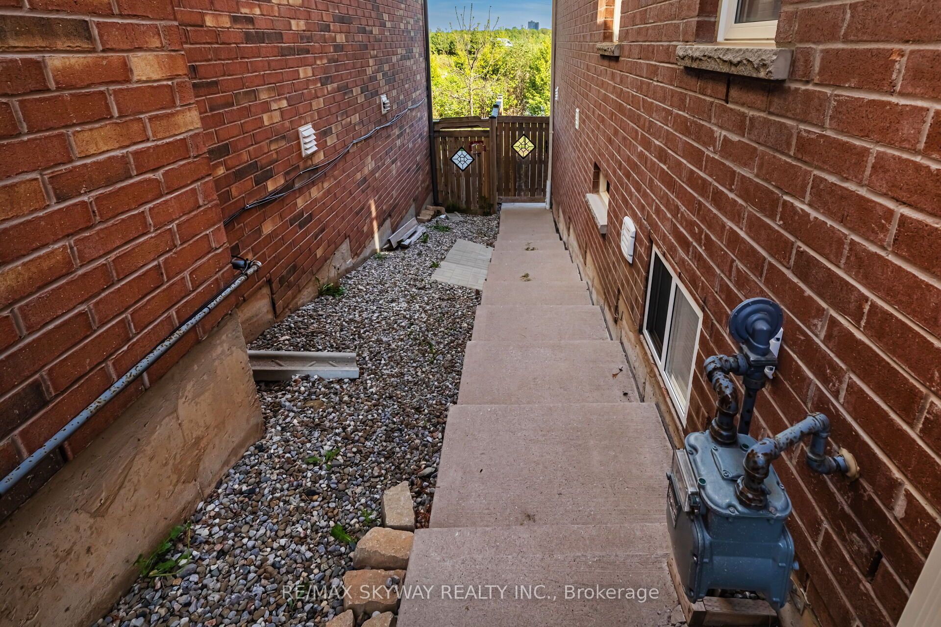 20 Miracle Trl Property Photo 42