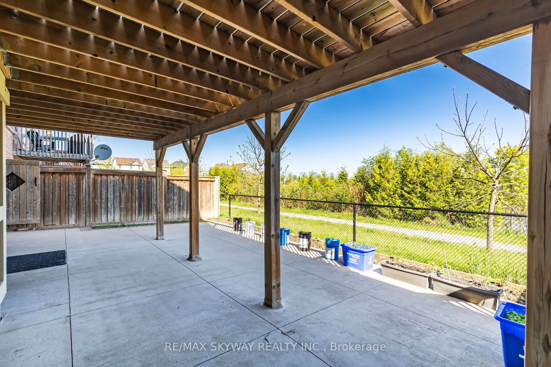 20 Miracle Trl Property Photo 43