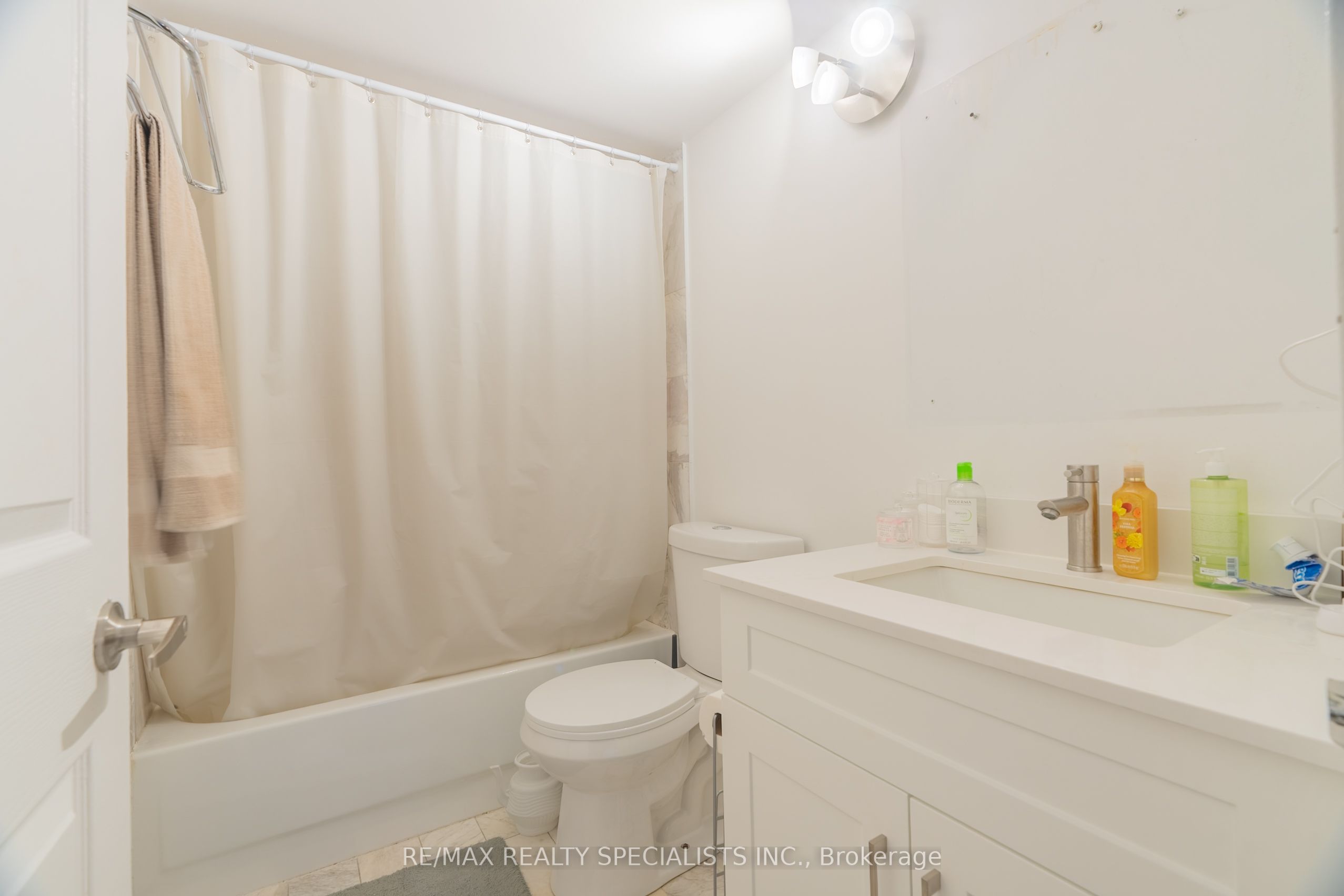 #1107 - 335 Webb Drive Property Photo 21