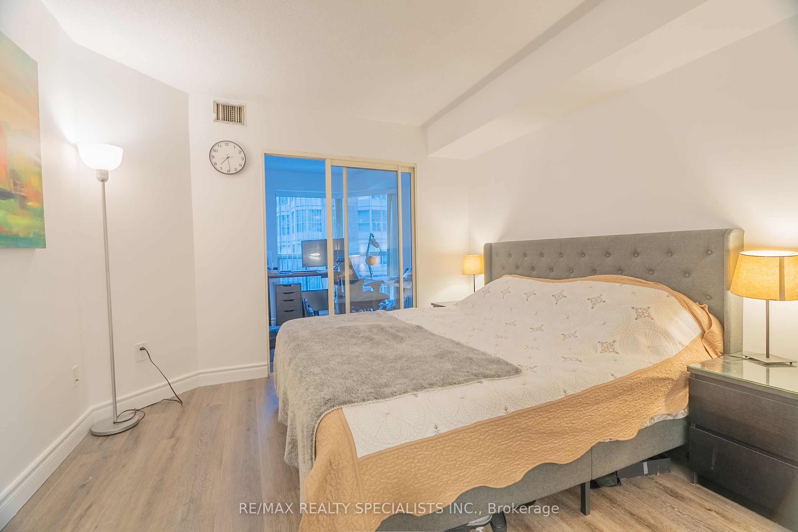 #1107 - 335 Webb Drive Property Photo 24