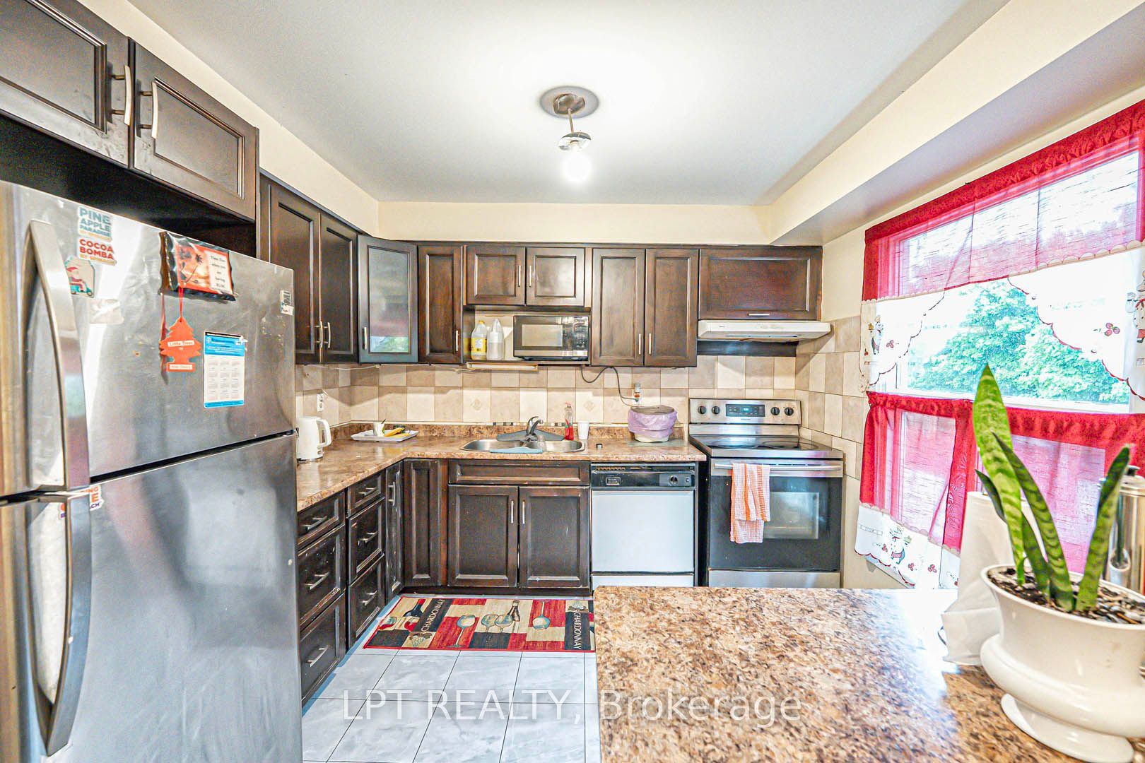 10 Fanshawe Drive Property Photo 9