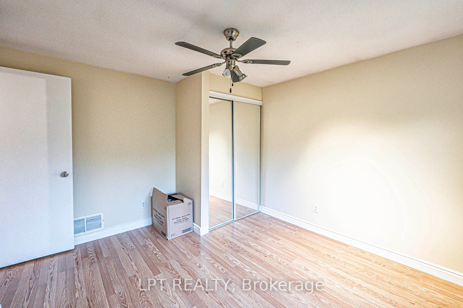 10 Fanshawe Drive Property Photo 17