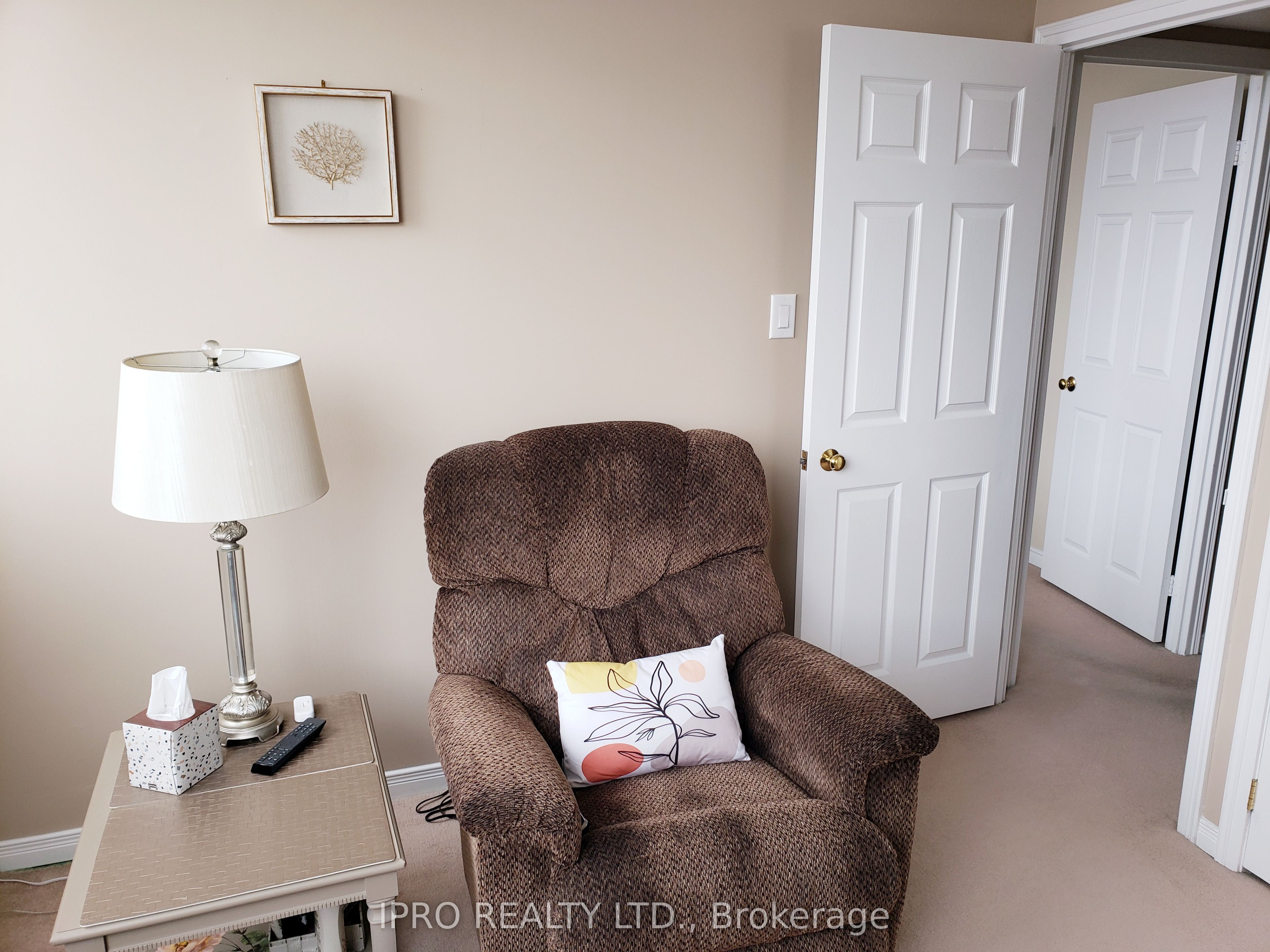 1360 Rathburn Road E 808 Property Photo 19