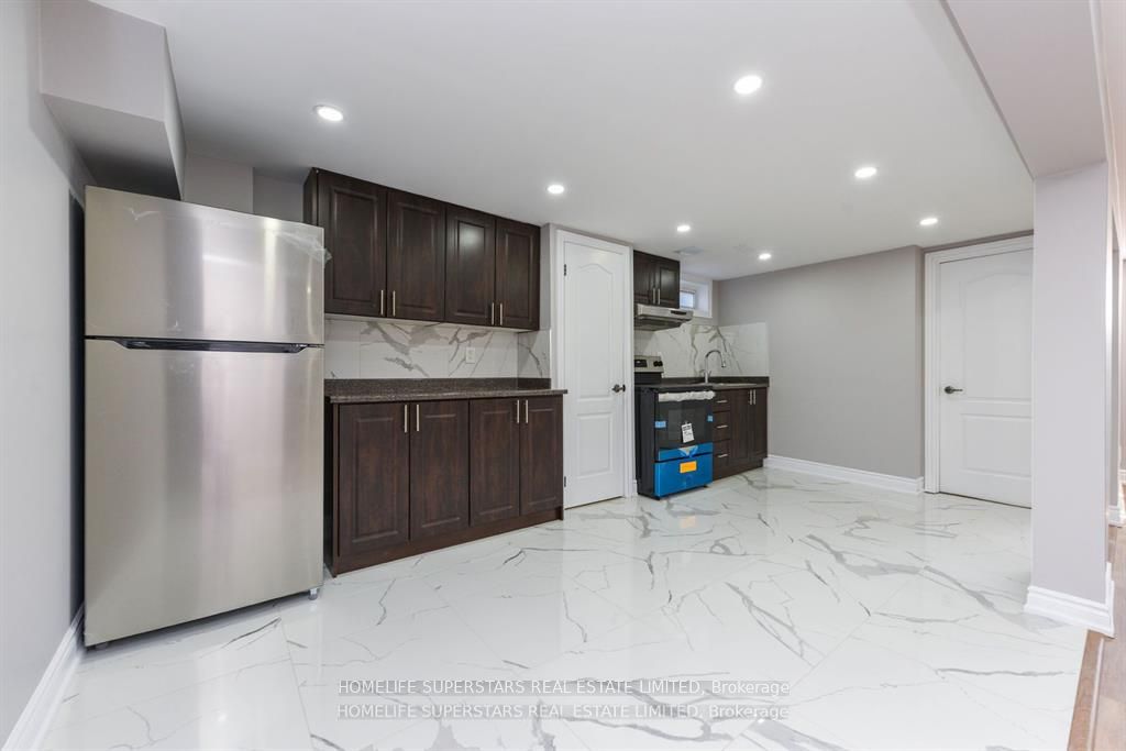#legal Basement - 76 Flowertown Avenue Property Photo