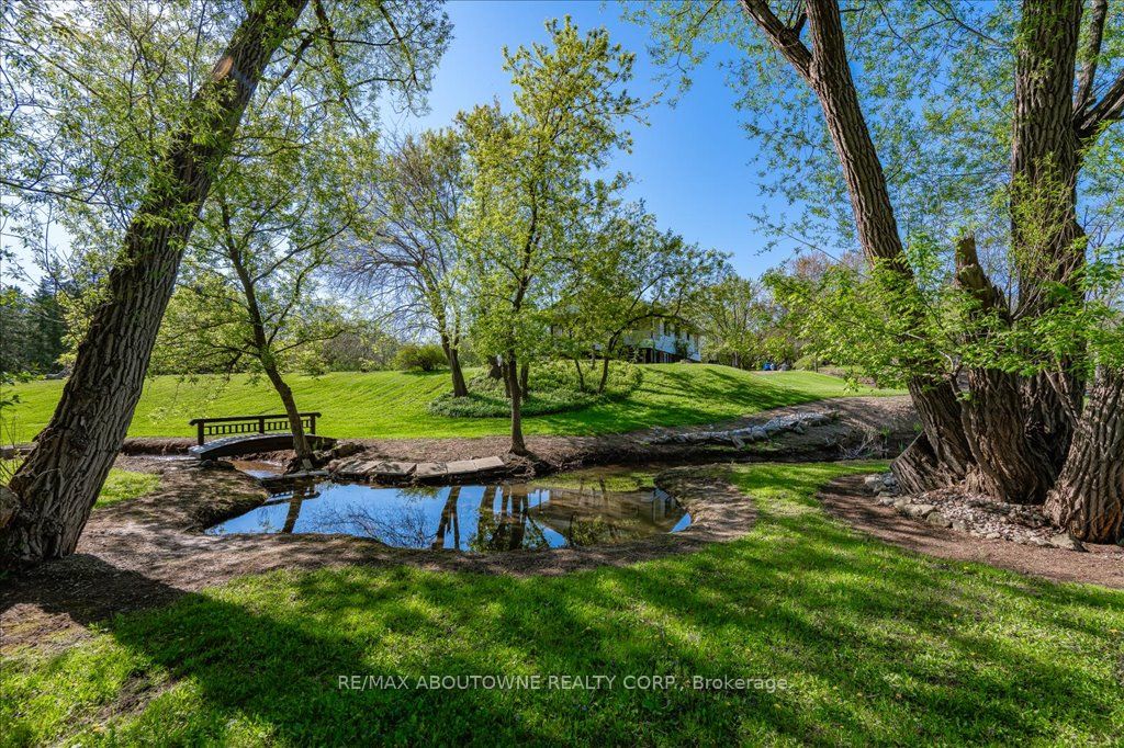 3029 Britannia Rd Property Photo 11