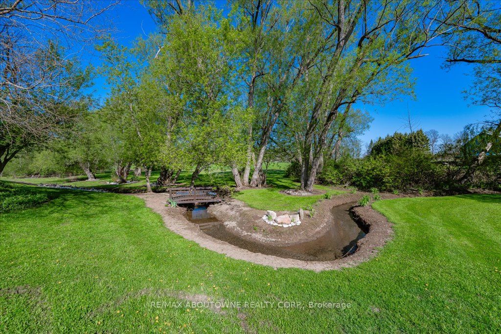 3029 Britannia Rd Property Photo 14