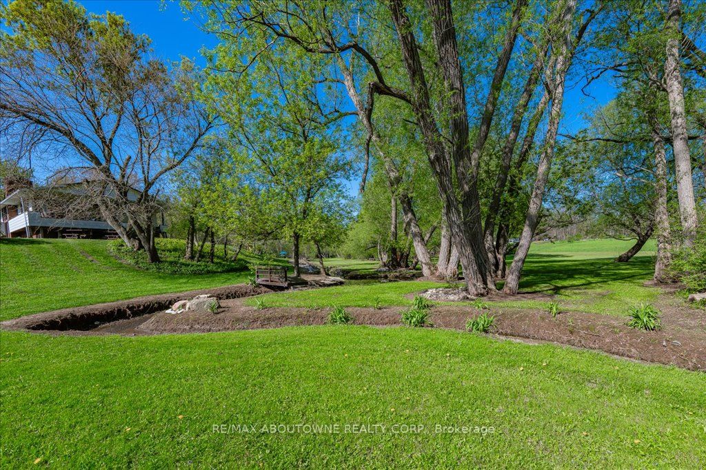 3029 Britannia Rd Property Photo 19