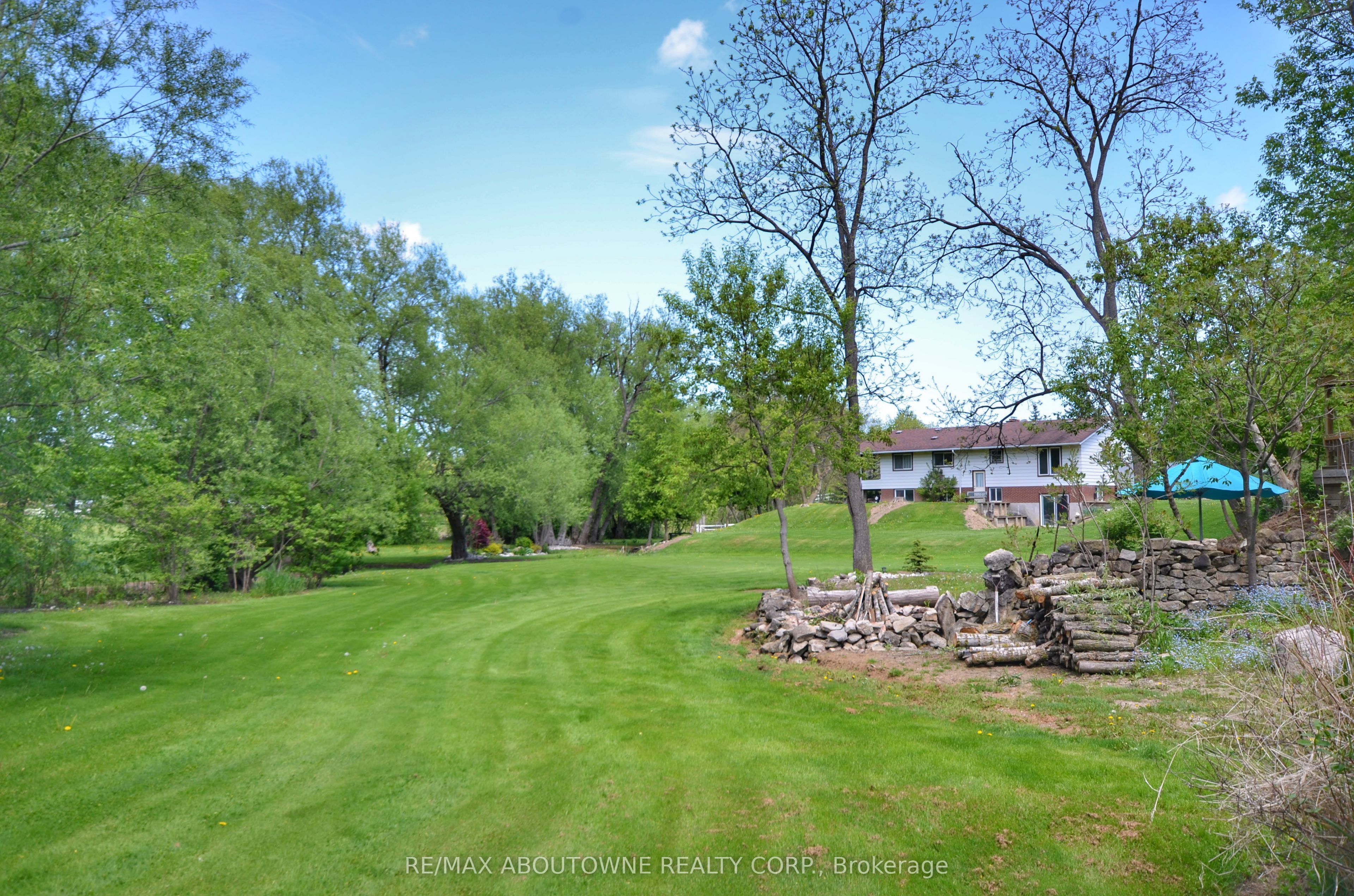 3029 Britannia Rd Property Photo 26