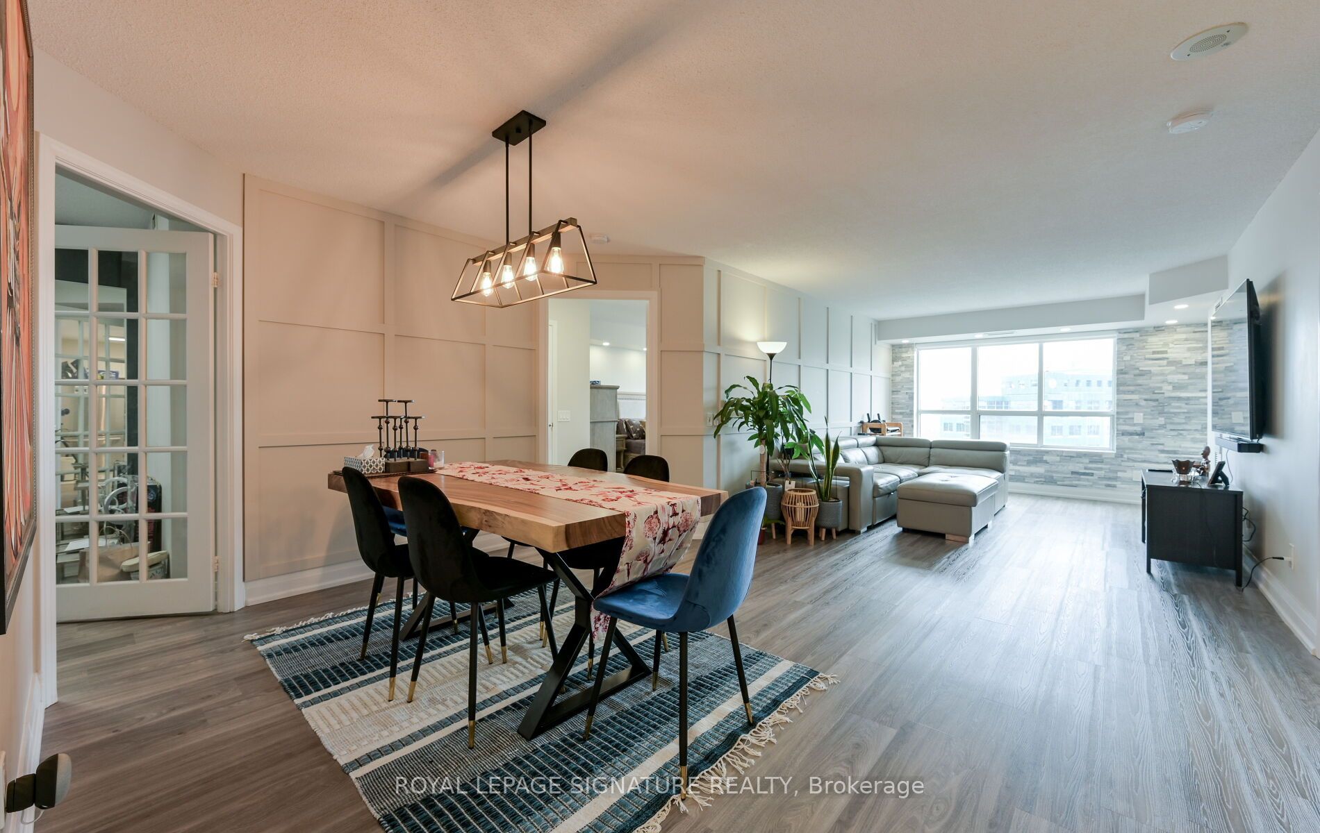 #1126 - 25 Kingsbridge Garden Circle Property Photo 18