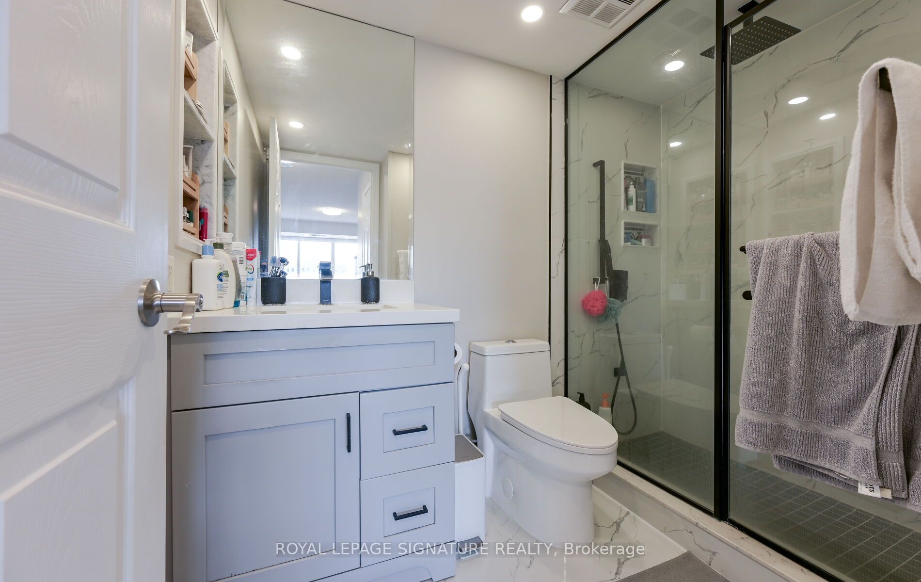 #1126 - 25 Kingsbridge Garden Circle Property Photo 31
