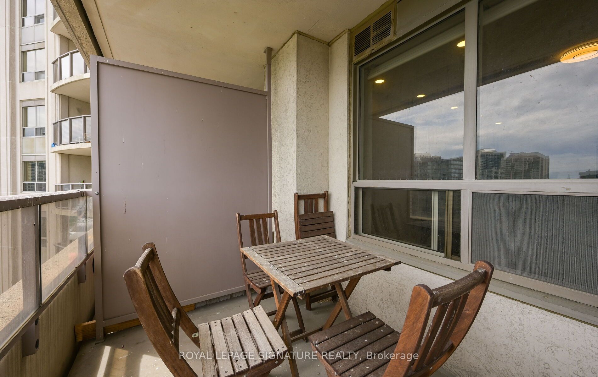 #1126 - 25 Kingsbridge Garden Circle Property Photo 42
