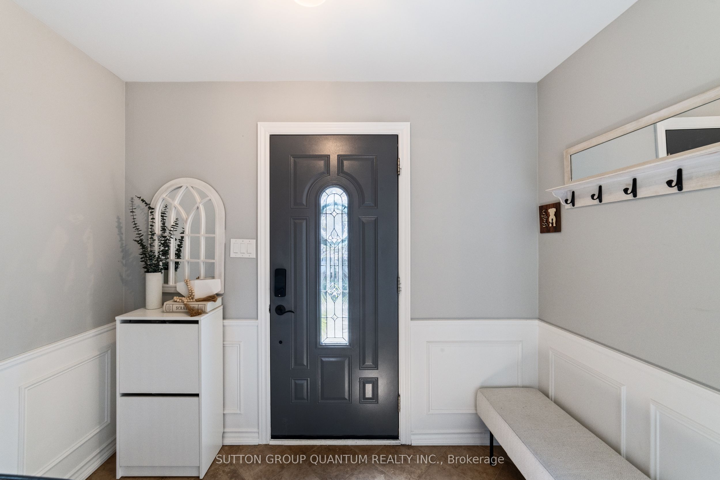 #44 - 5475 Lakeshore Road Property Photo 3
