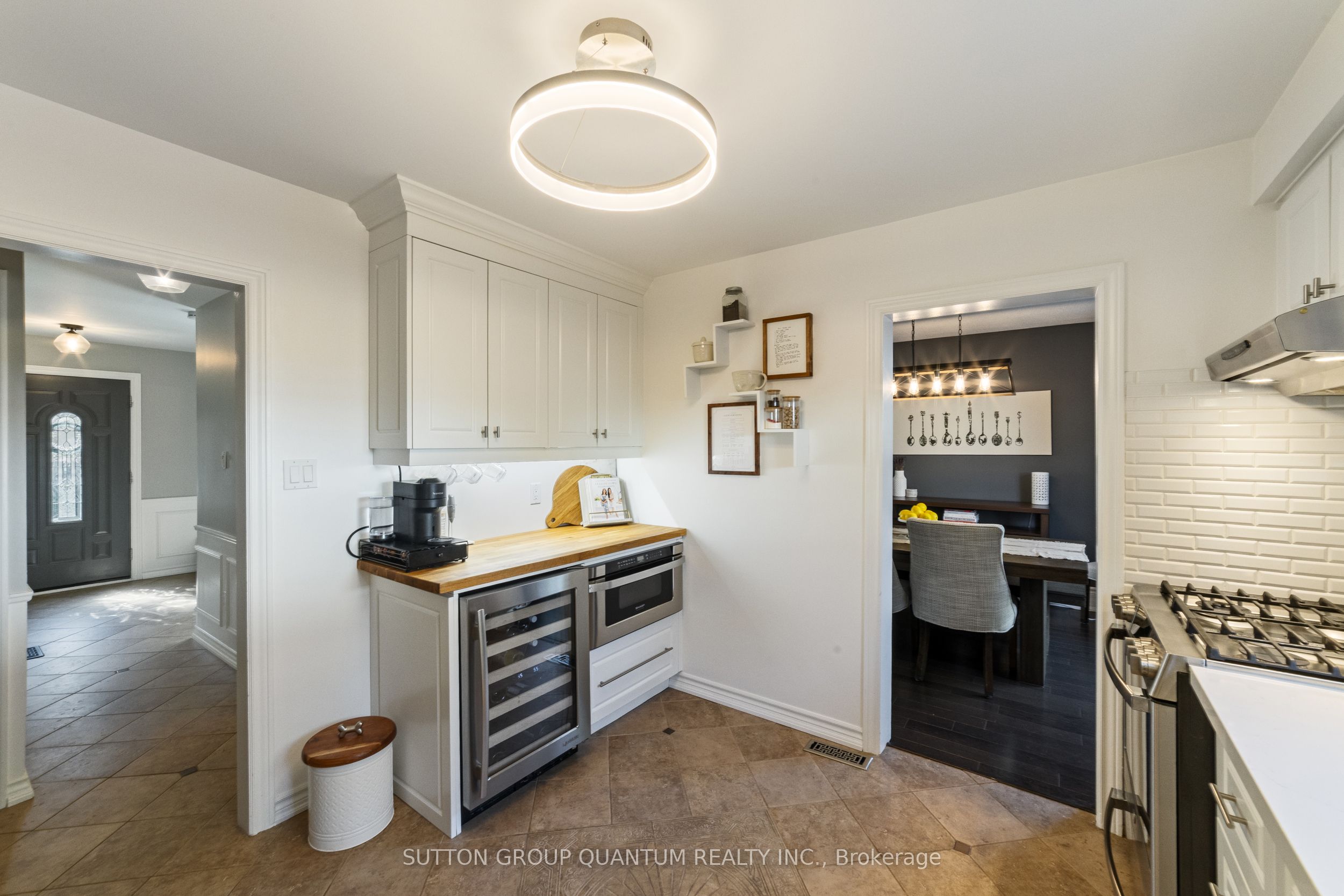 #44 - 5475 Lakeshore Road Property Photo 9