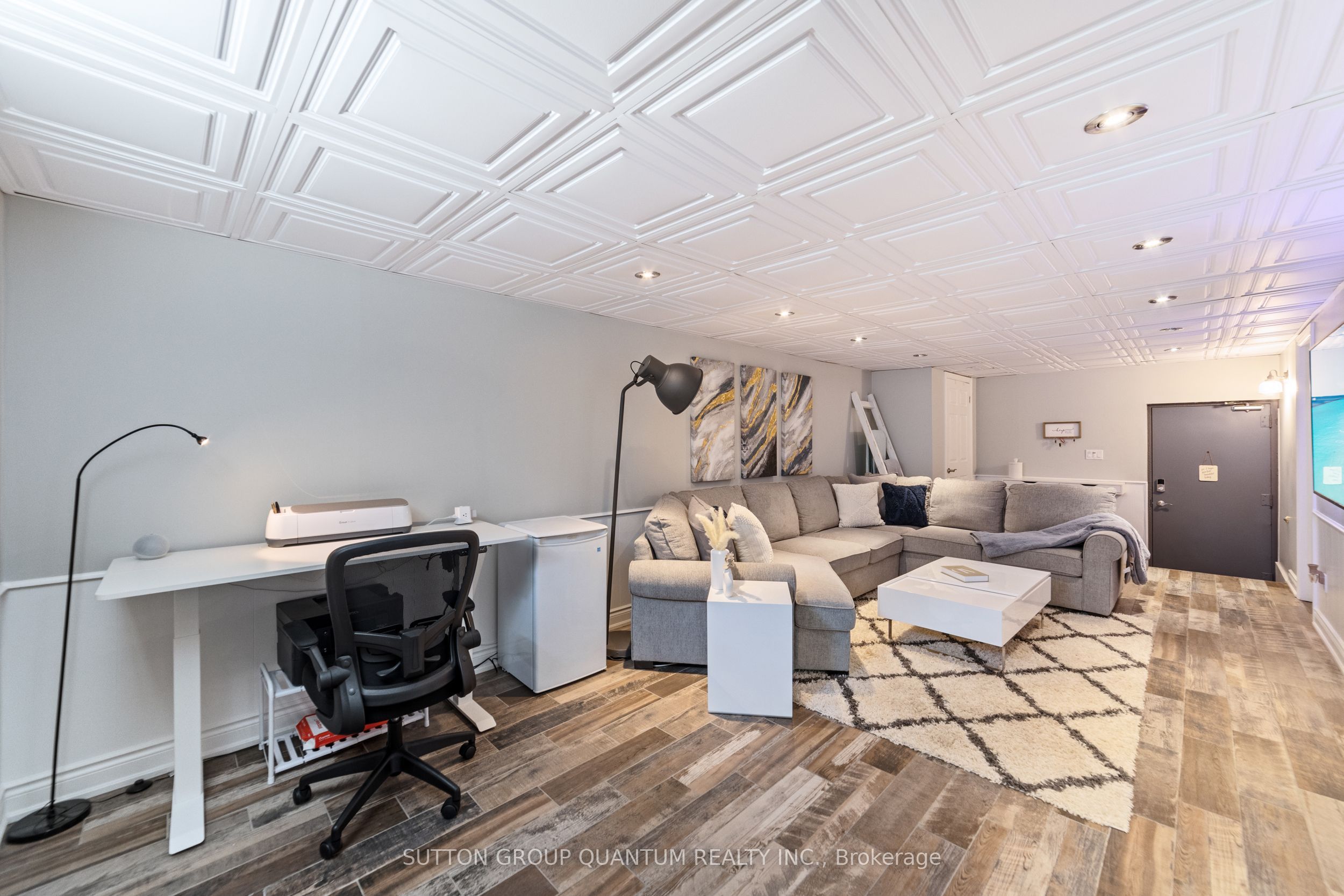 #44 - 5475 Lakeshore Road Property Photo 23