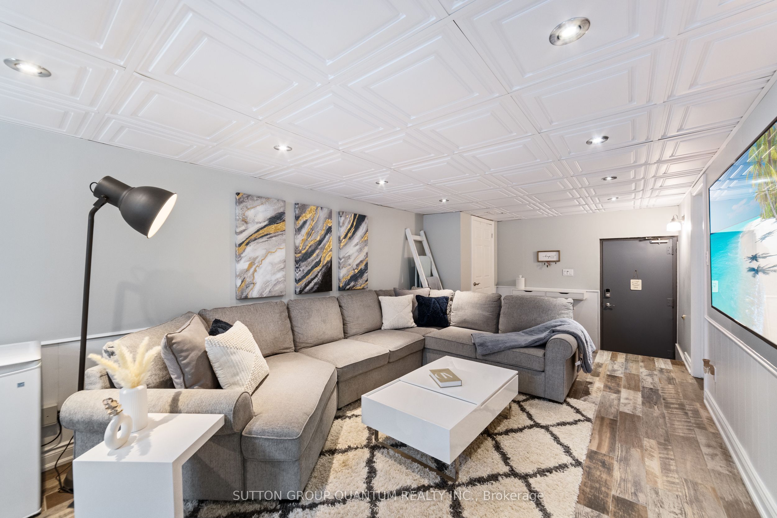 #44 - 5475 Lakeshore Road Property Photo 24