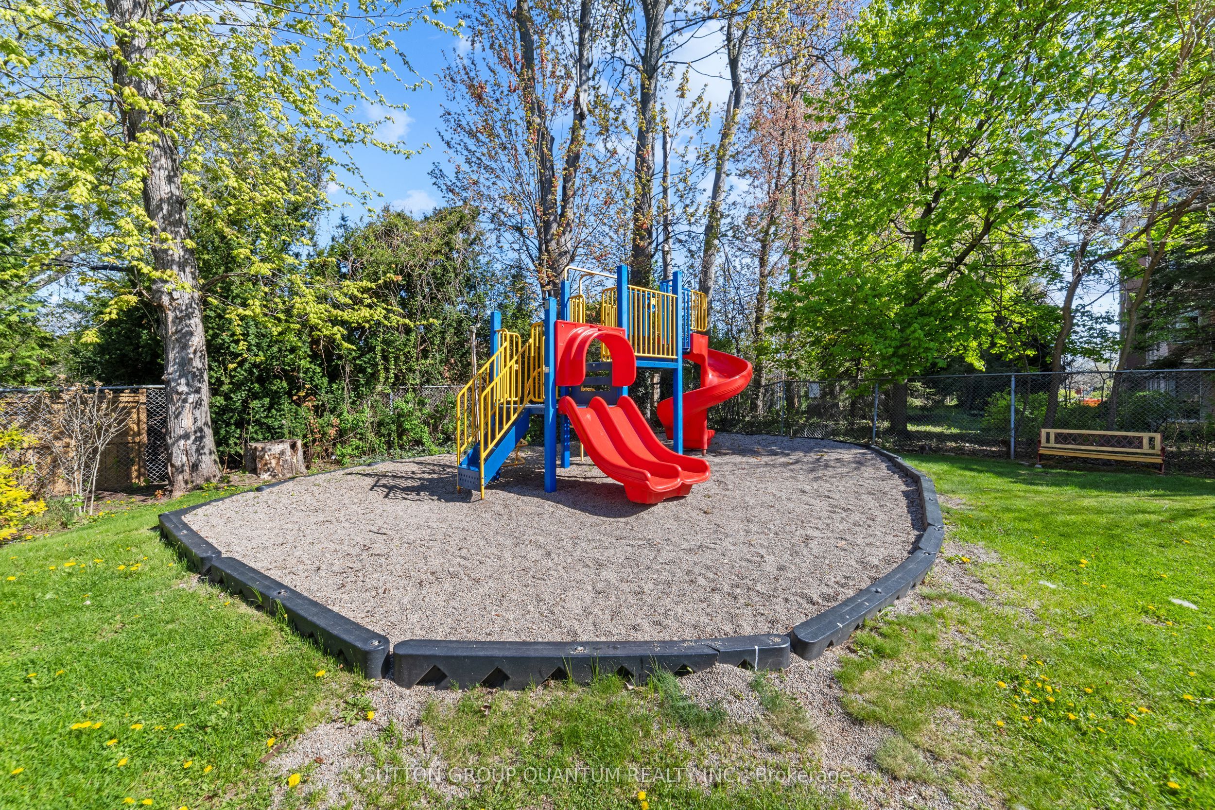#44 - 5475 Lakeshore Road Property Photo 46