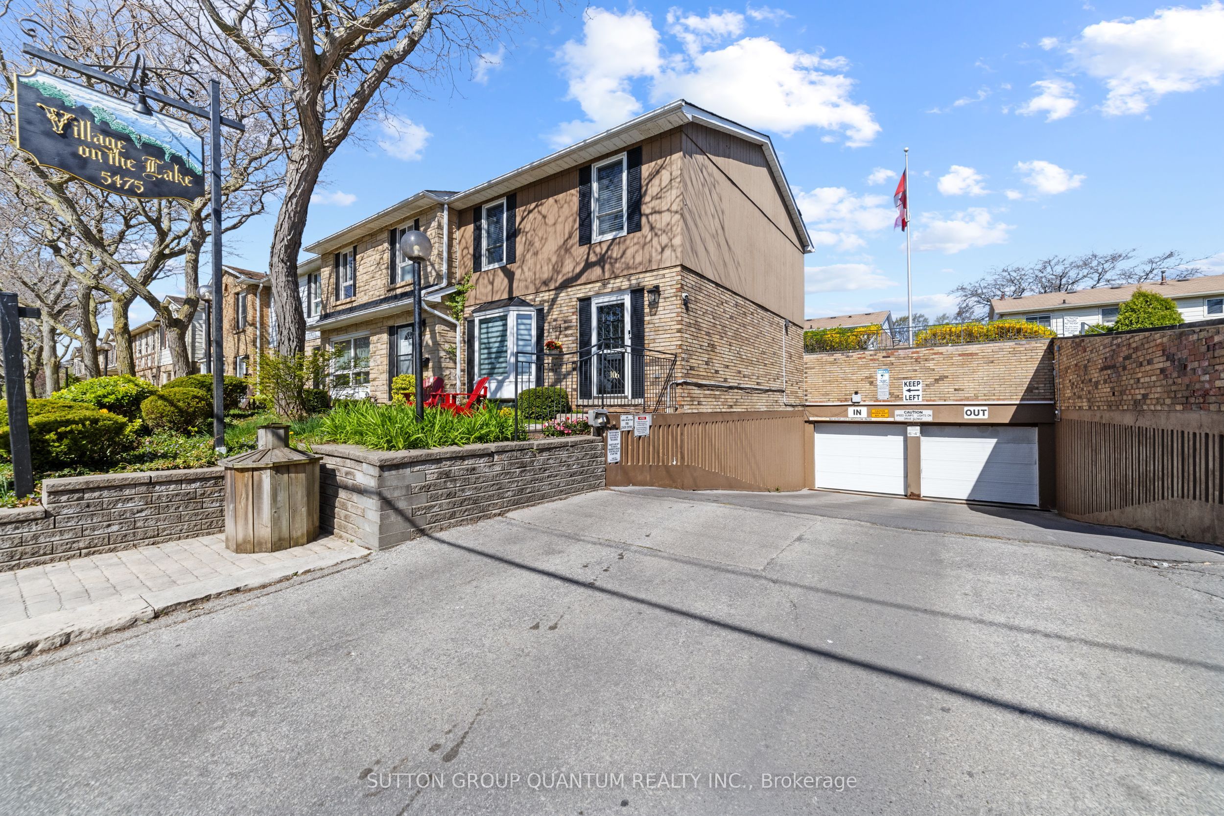 #44 - 5475 Lakeshore Road Property Photo 47