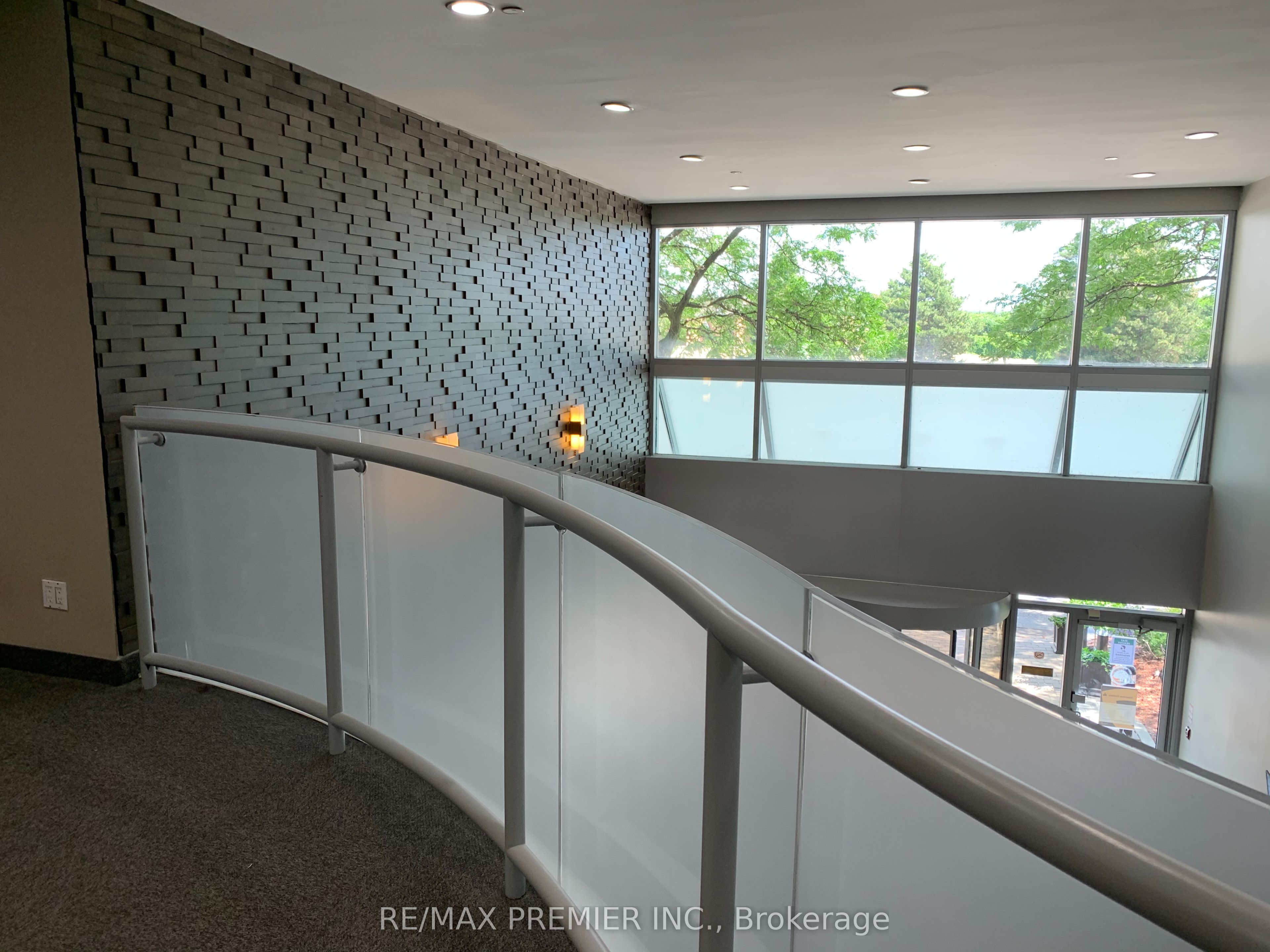 690 Dorval Drive 200-34 Property Photo 4