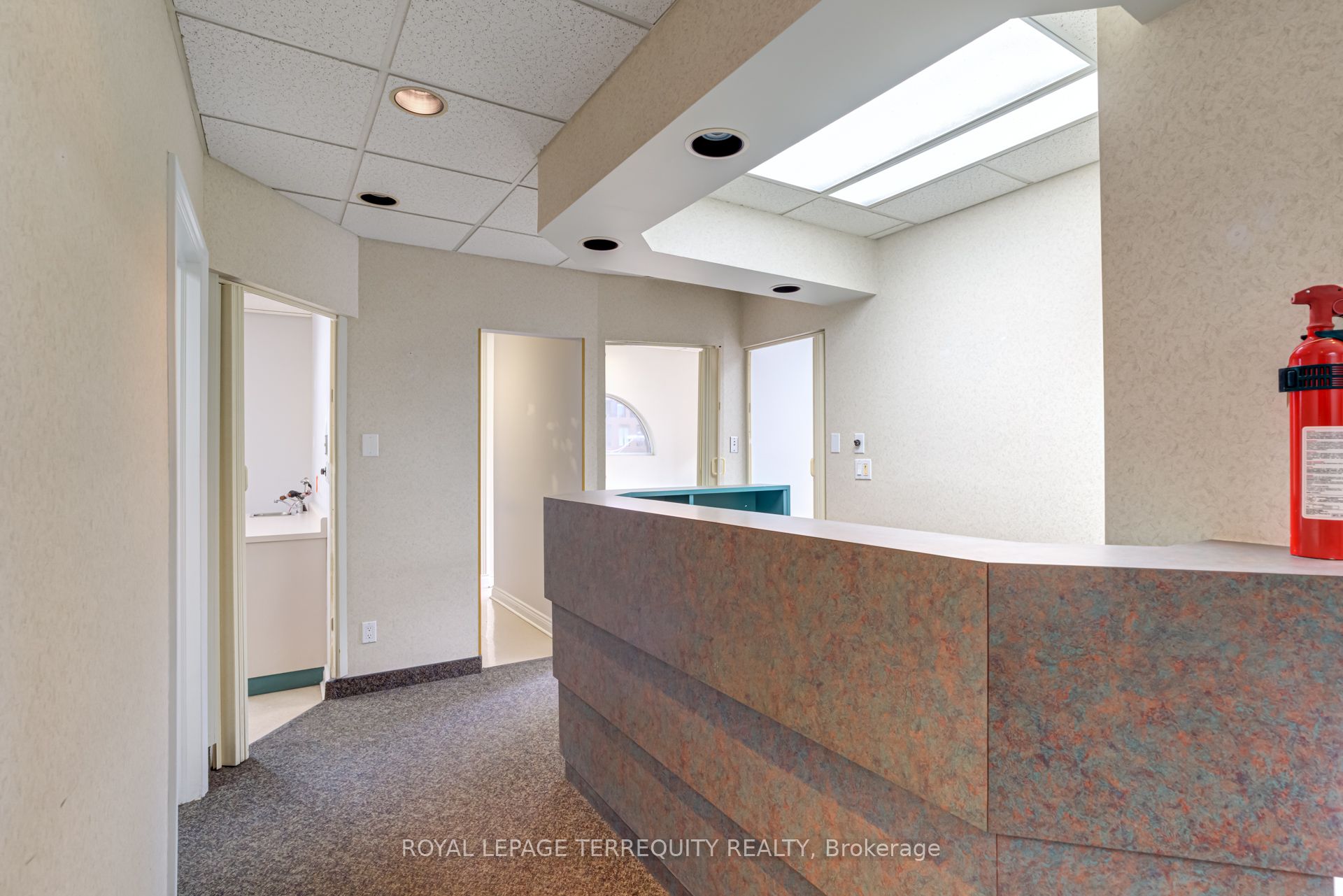 1244 King Street W 2nd Flr Property Photo 15