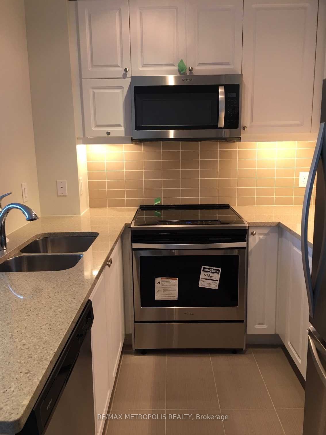 #505 - 39 Annie Craig Drive Property Photo 10