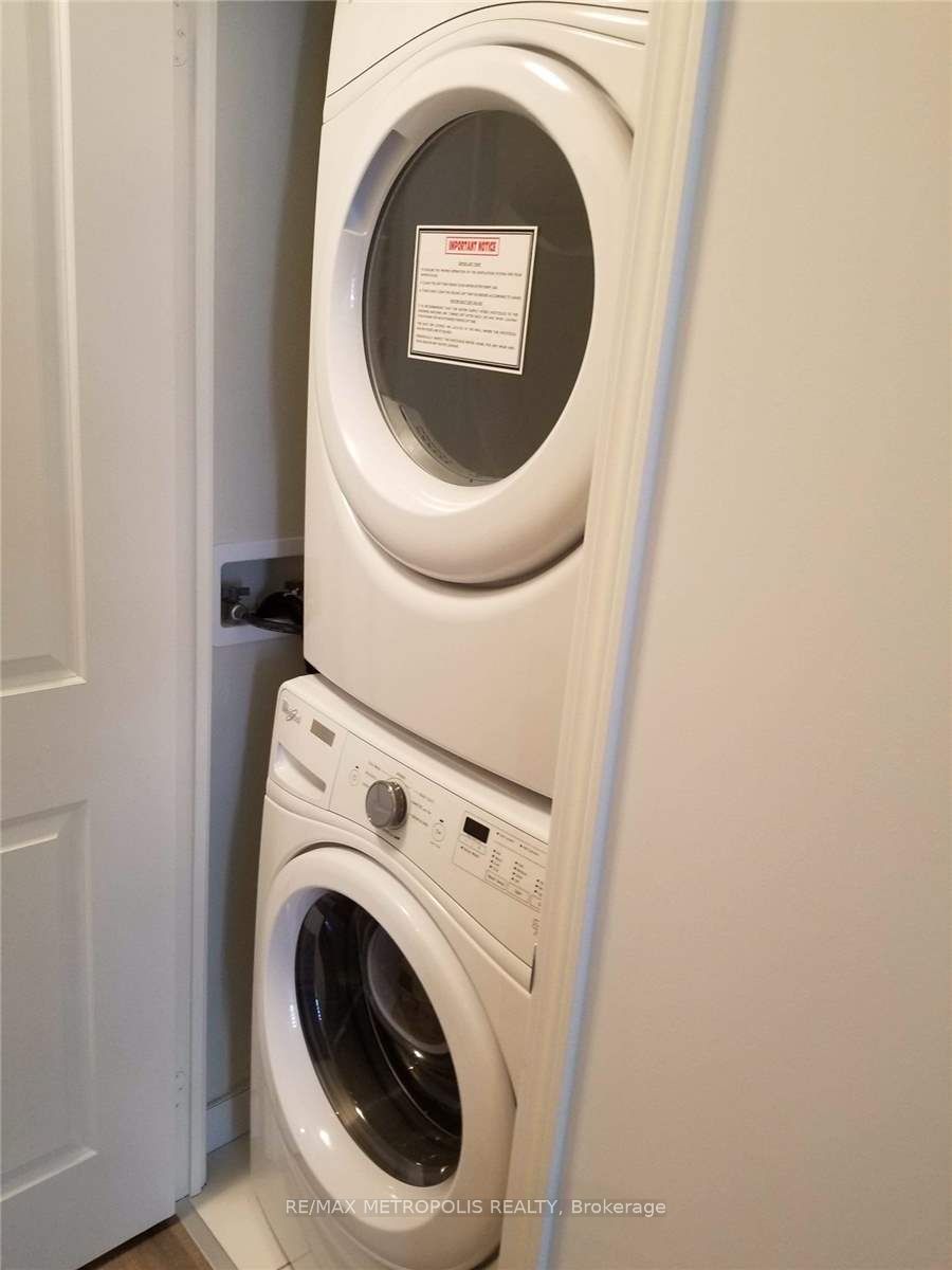 #505 - 39 Annie Craig Drive Property Photo 18