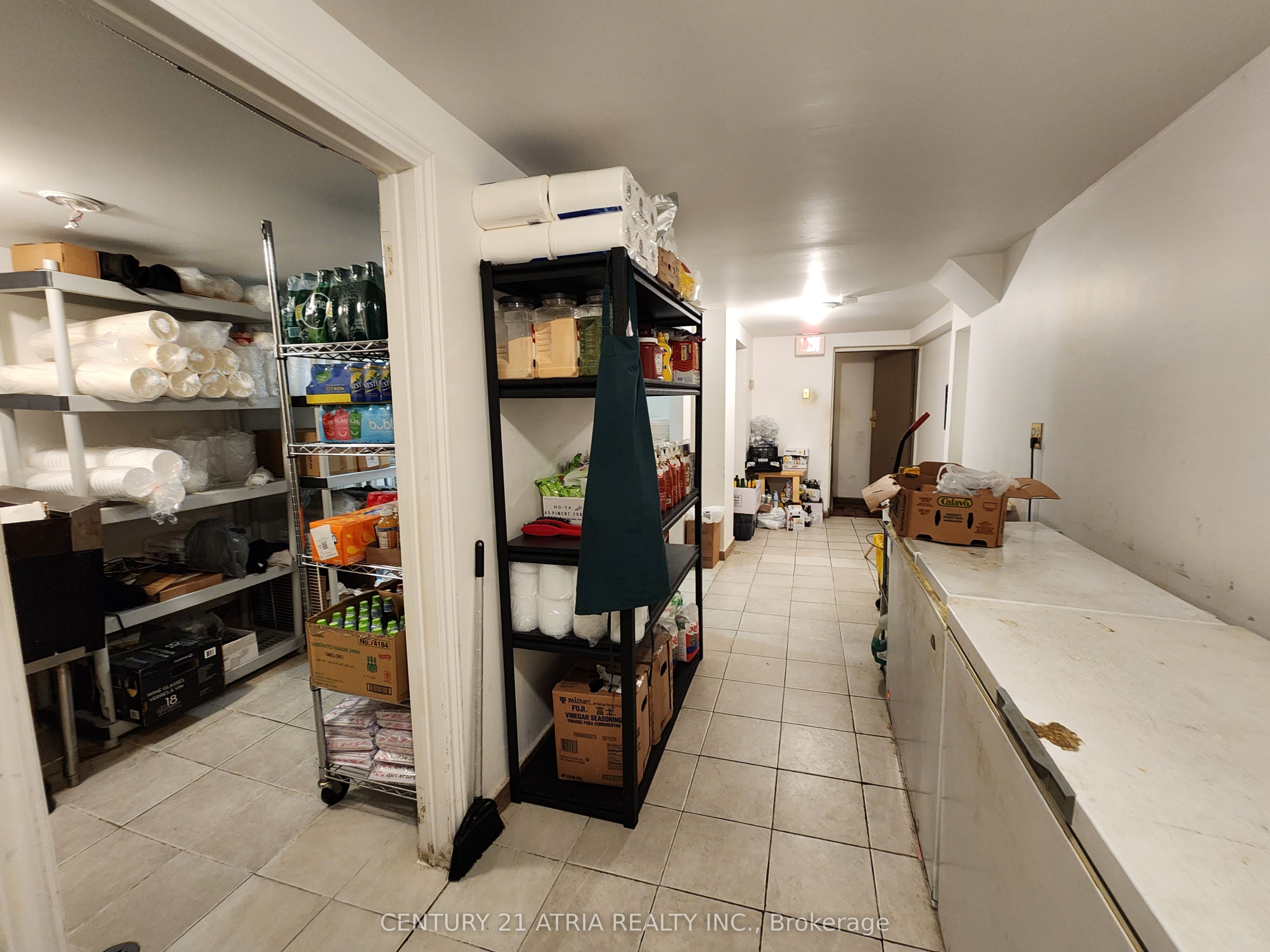 1553 Dupont Street Property Photo 9