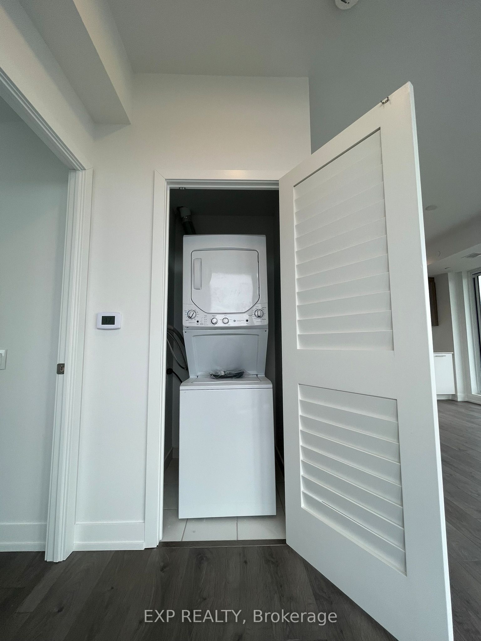 215 Veterans Drive 508 Property Photo 6