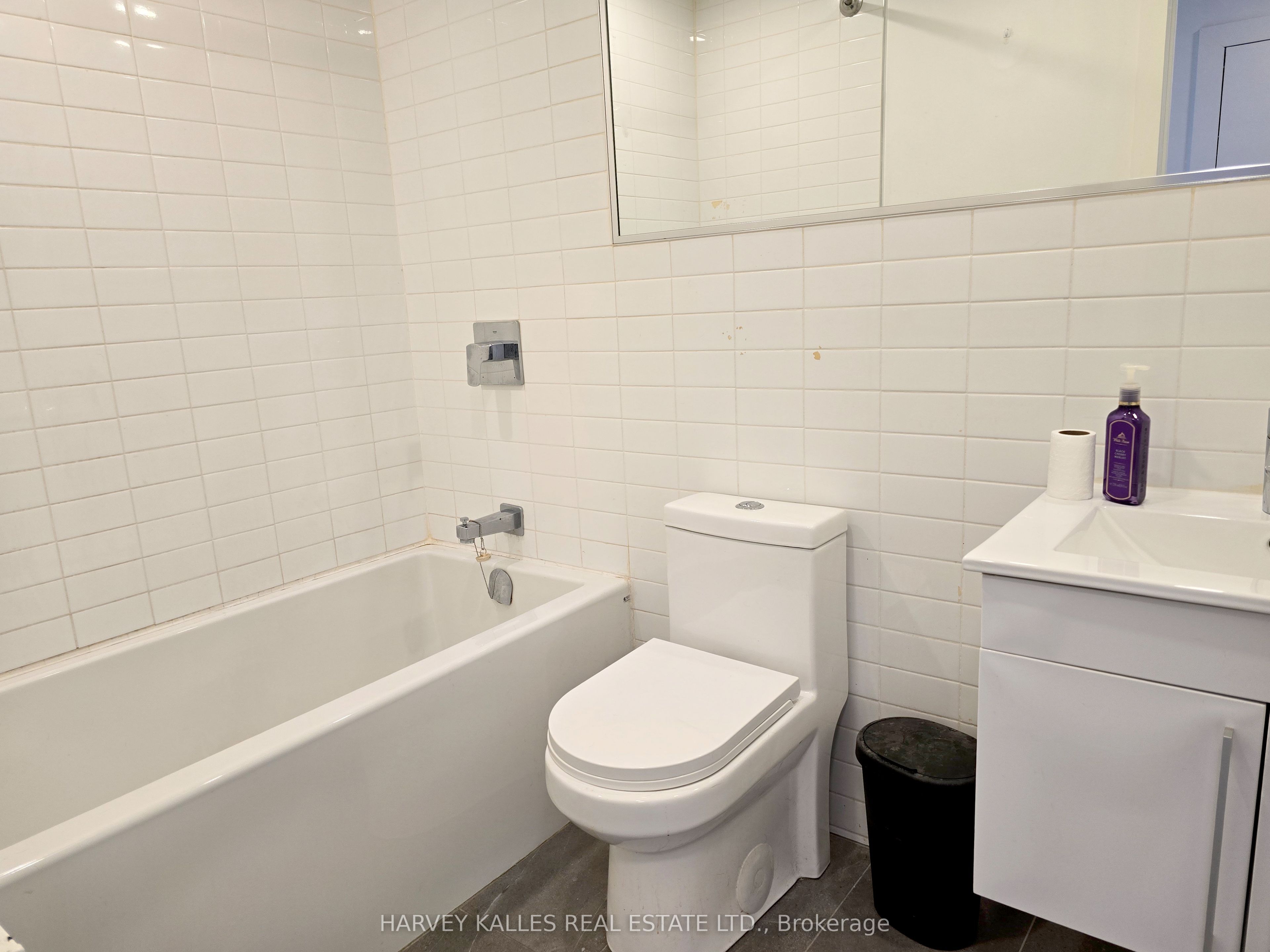 521 Brown's Line Property Photo 6