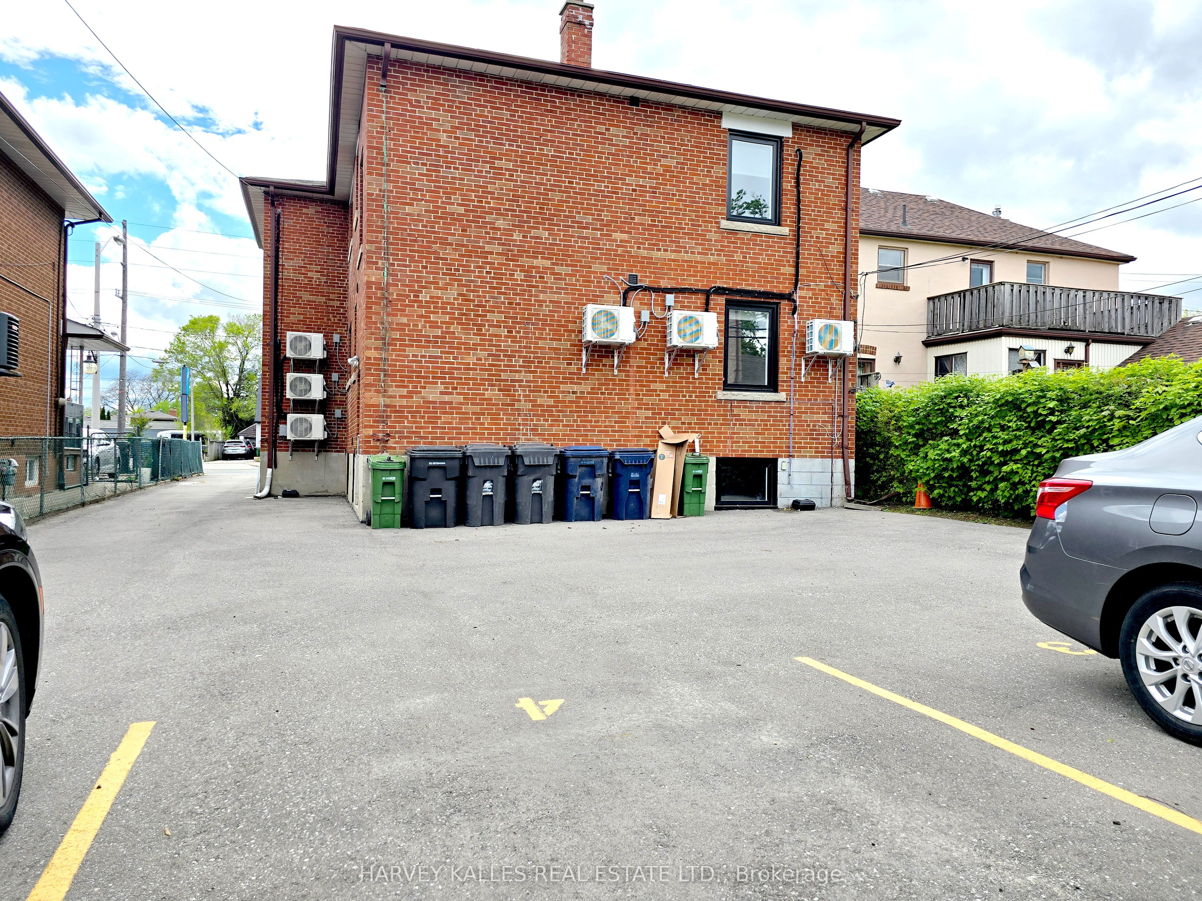 521 Brown's Line Property Photo 14