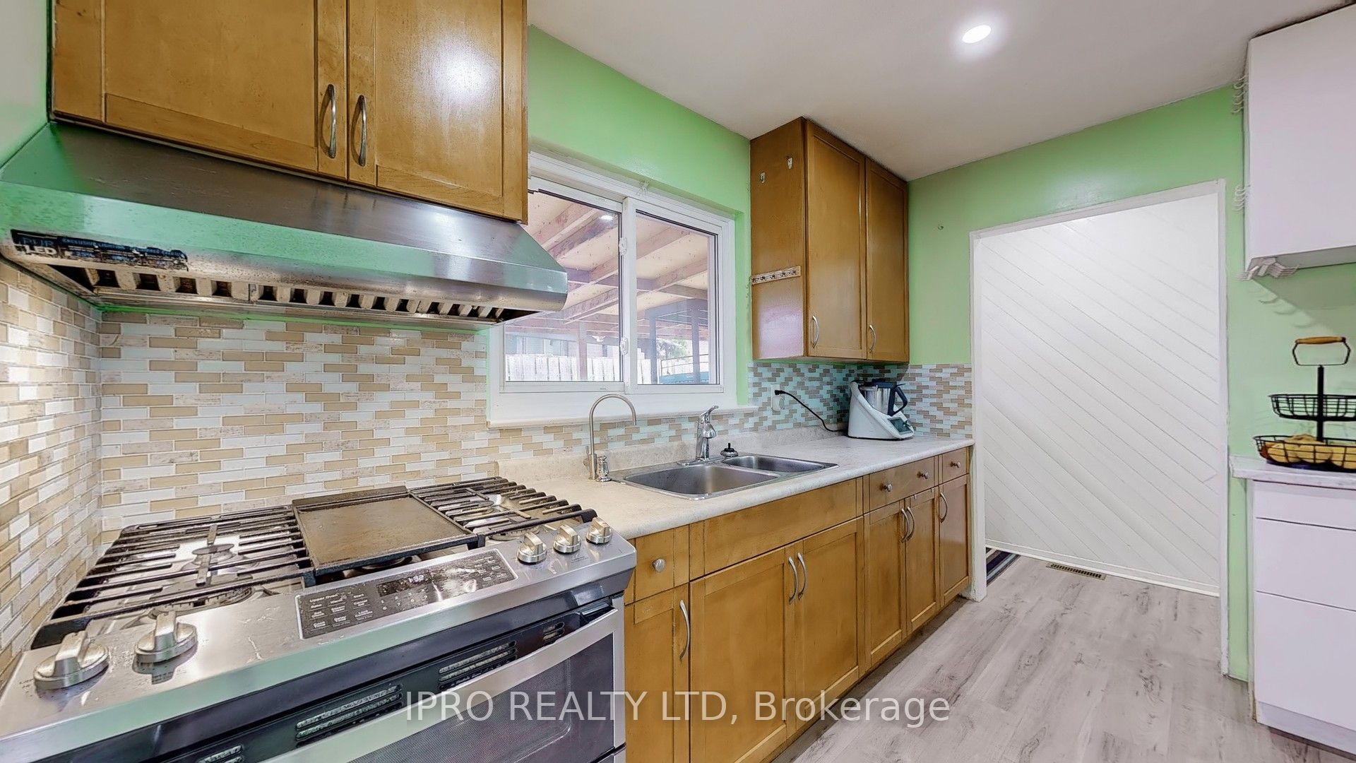 19 Flamingo Crescent Property Photo 13