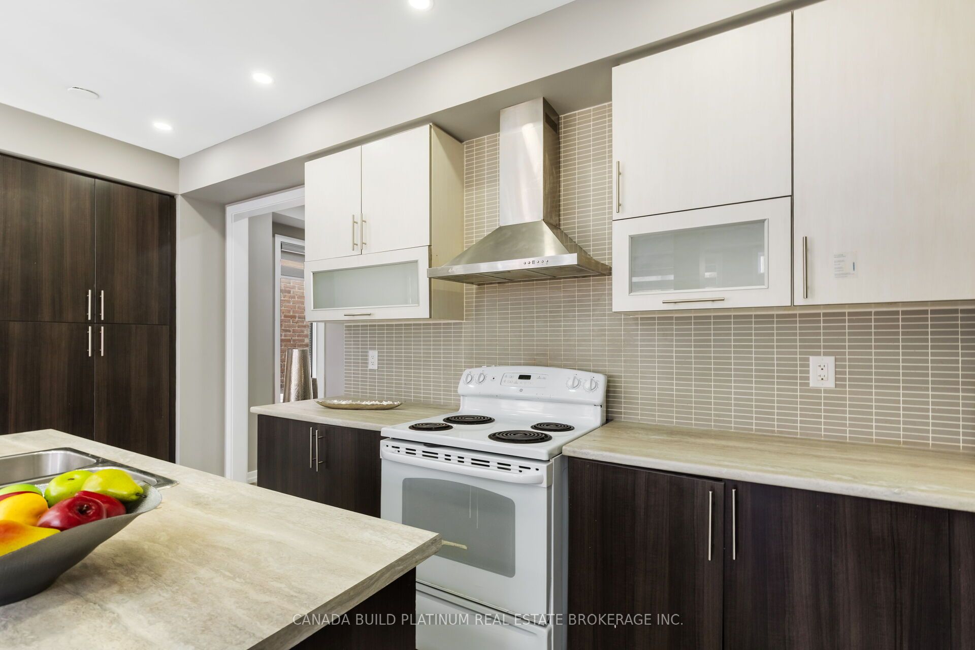 75 Baffin Crescent Property Photo 11