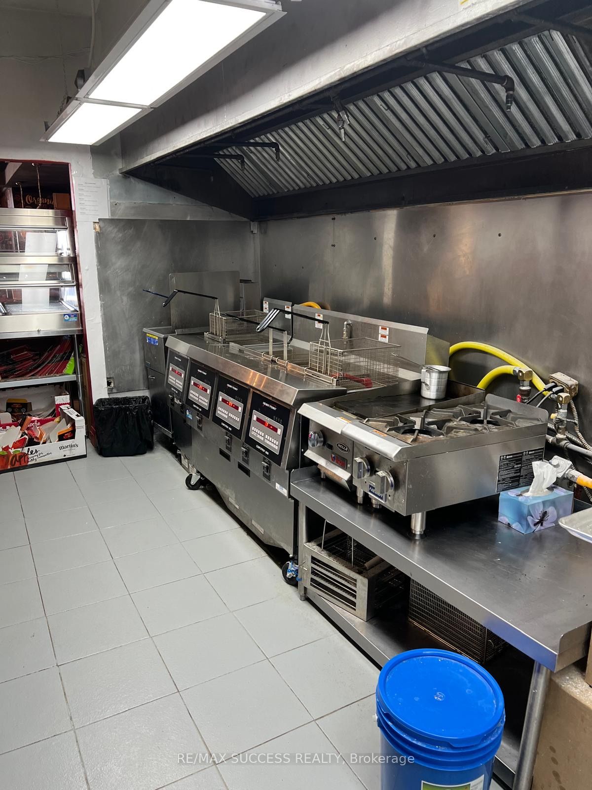 876 Brown's Line Property Photo 23