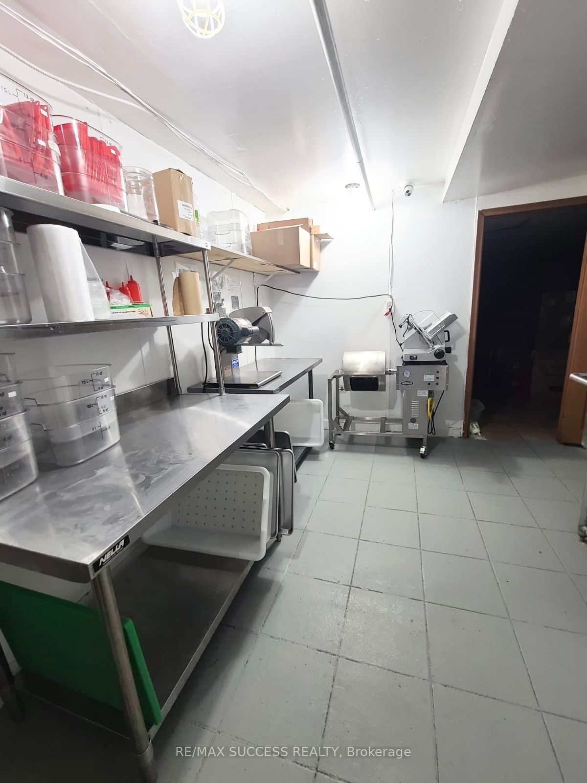 876 Brown's Line Property Photo 24